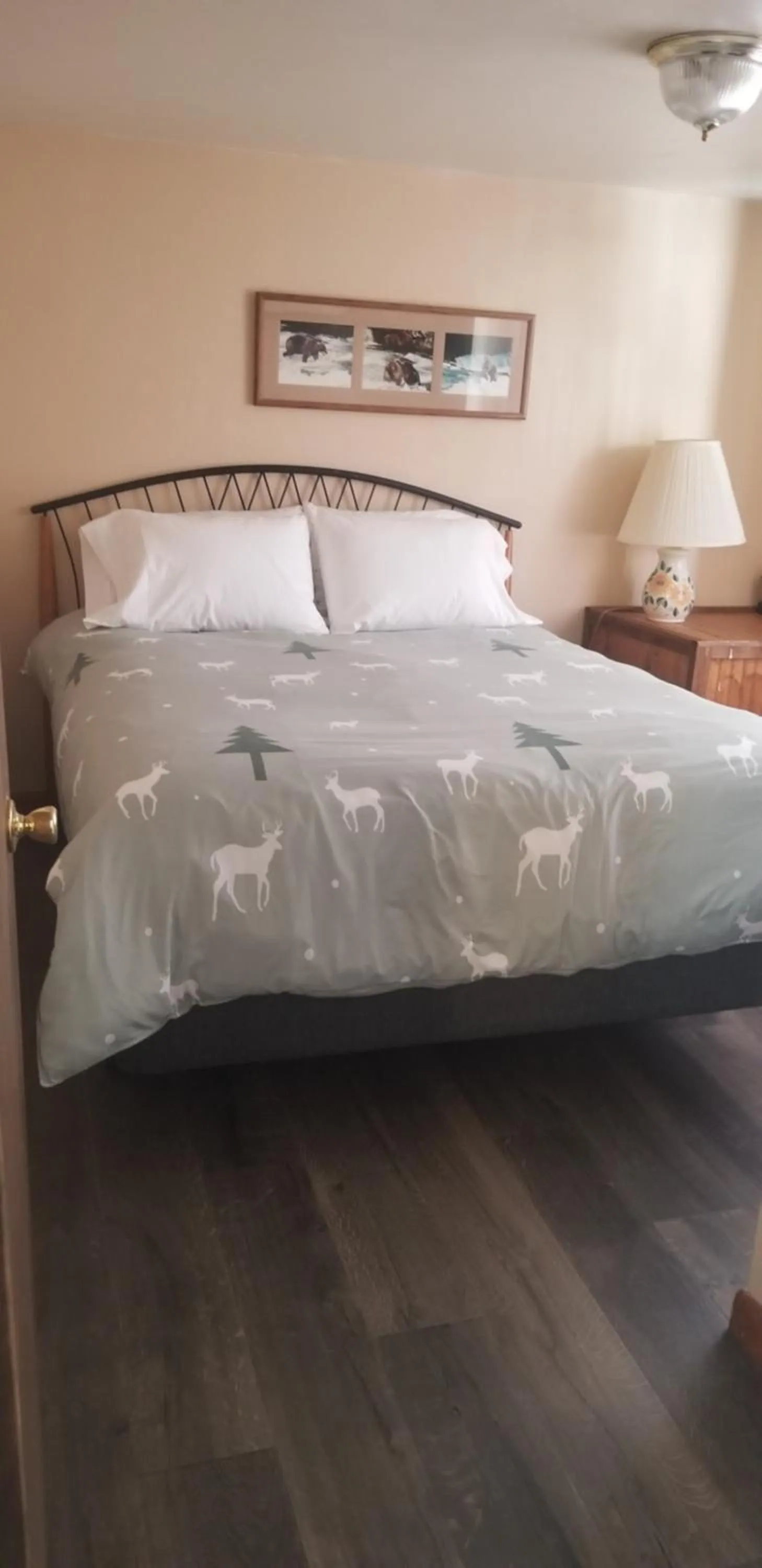 Bed in Columbine Cabins