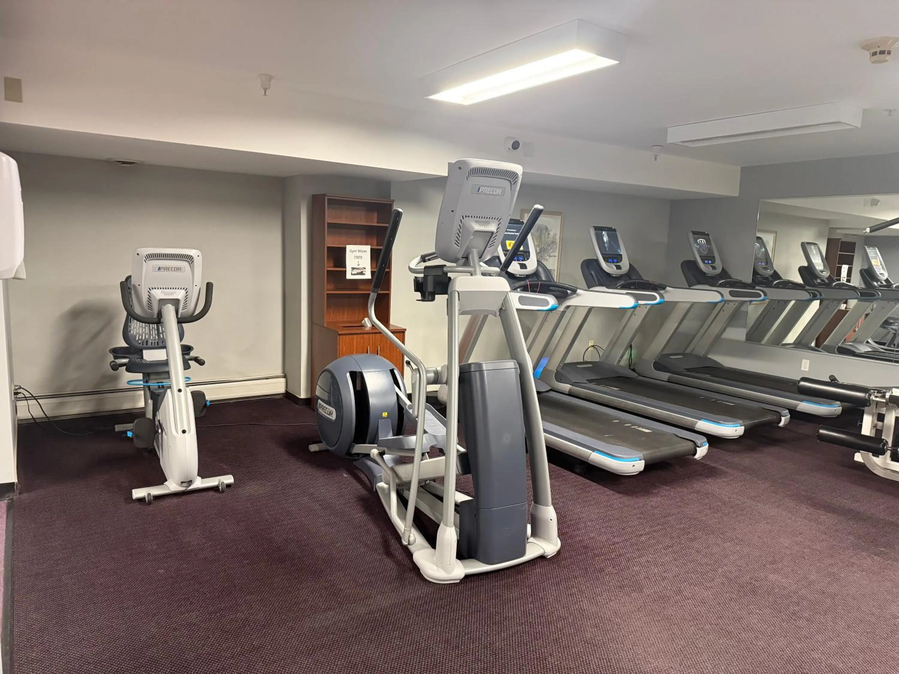 Fitness centre/facilities in Smart Suites, an Ascend Collection Hotel