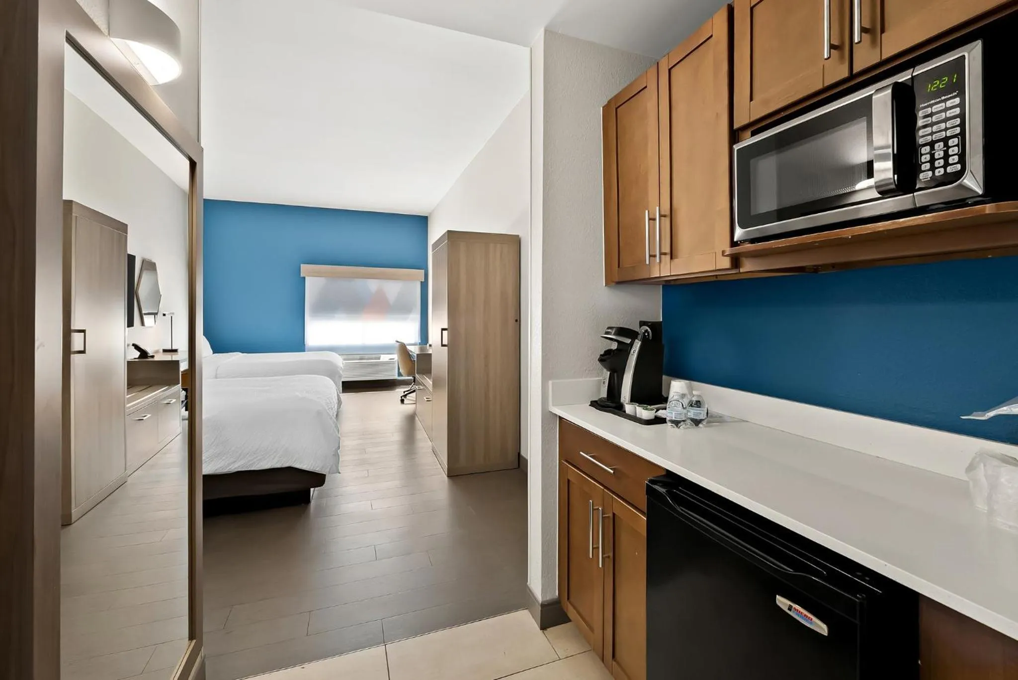 Photo of the whole room, Bed in Holiday Inn Express & Suites Raleigh NE - Medical Ctr Area by IHG