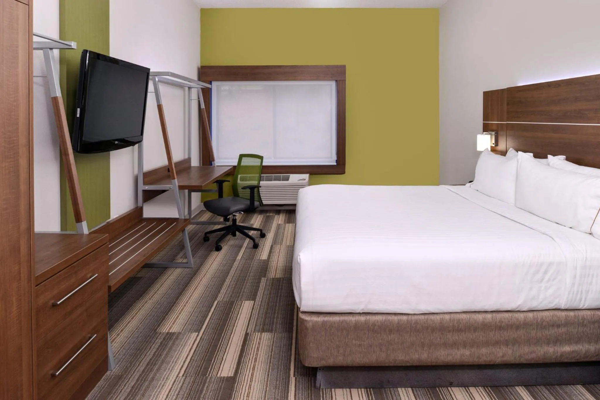 Photo of the whole room, Bed in Holiday Inn Express & Suites Raleigh NE - Medical Ctr Area by IHG