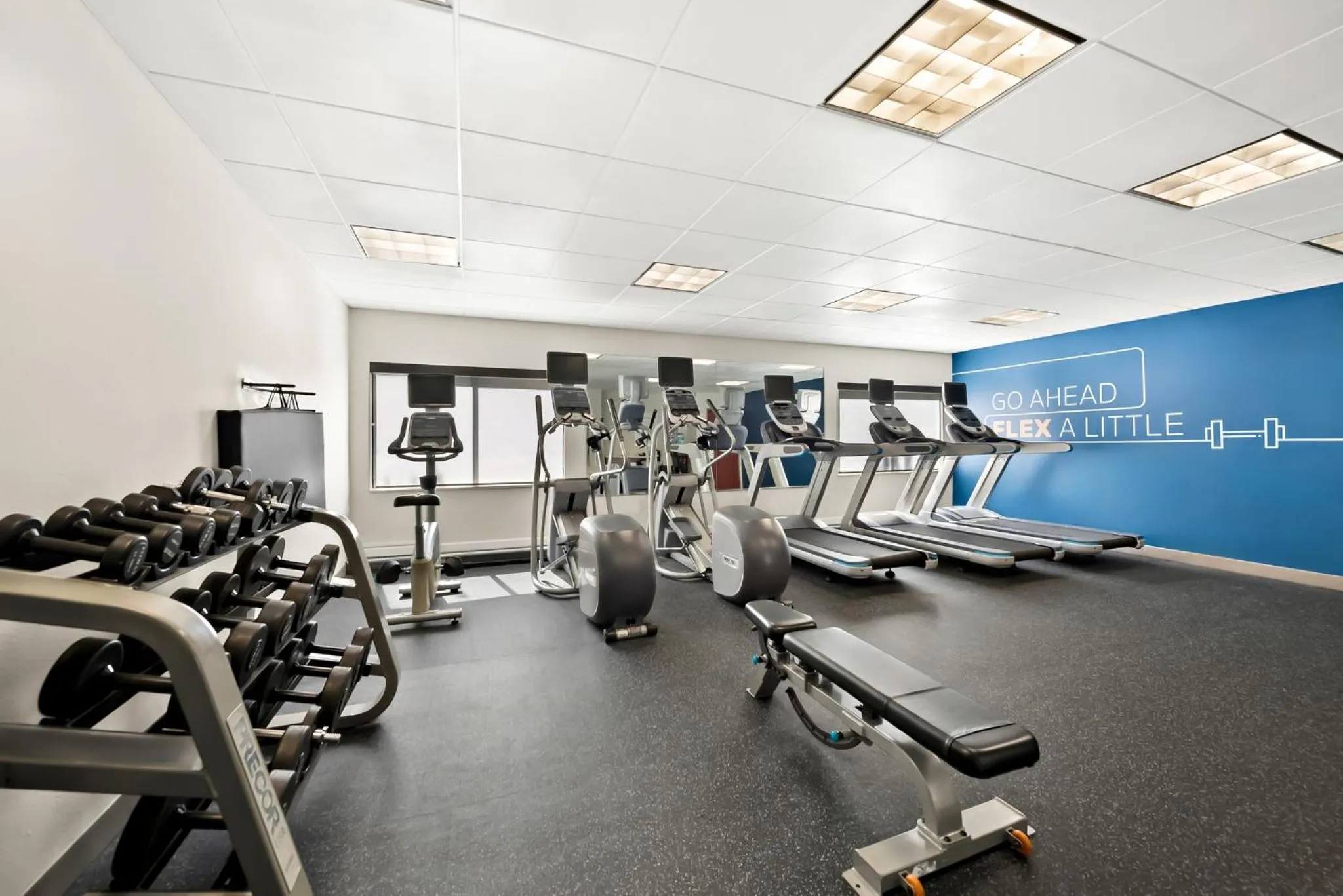 Spa and wellness centre/facilities in Holiday Inn Express & Suites Raleigh NE - Medical Ctr Area by IHG