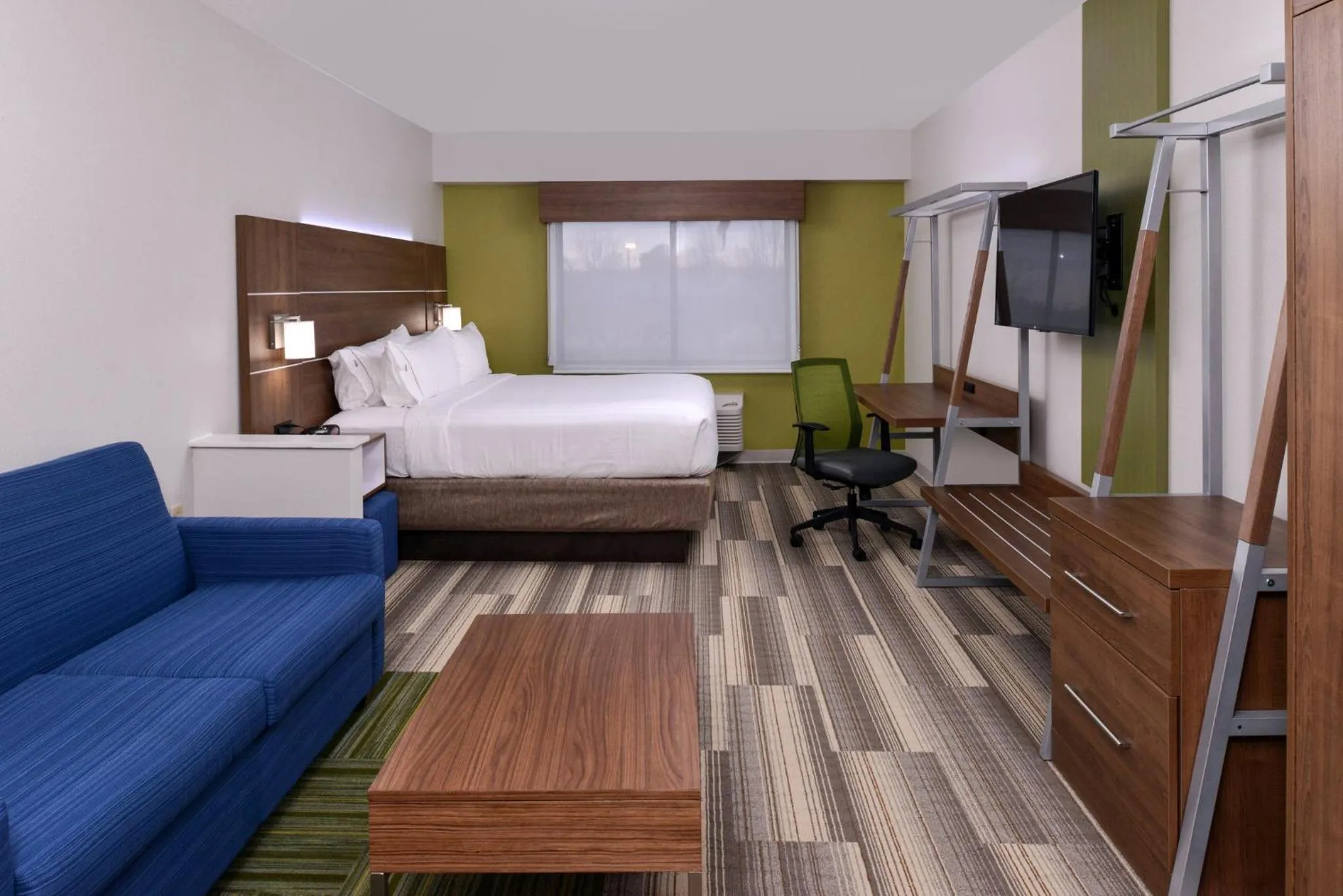 Photo of the whole room, Bed in Holiday Inn Express & Suites Raleigh NE - Medical Ctr Area by IHG