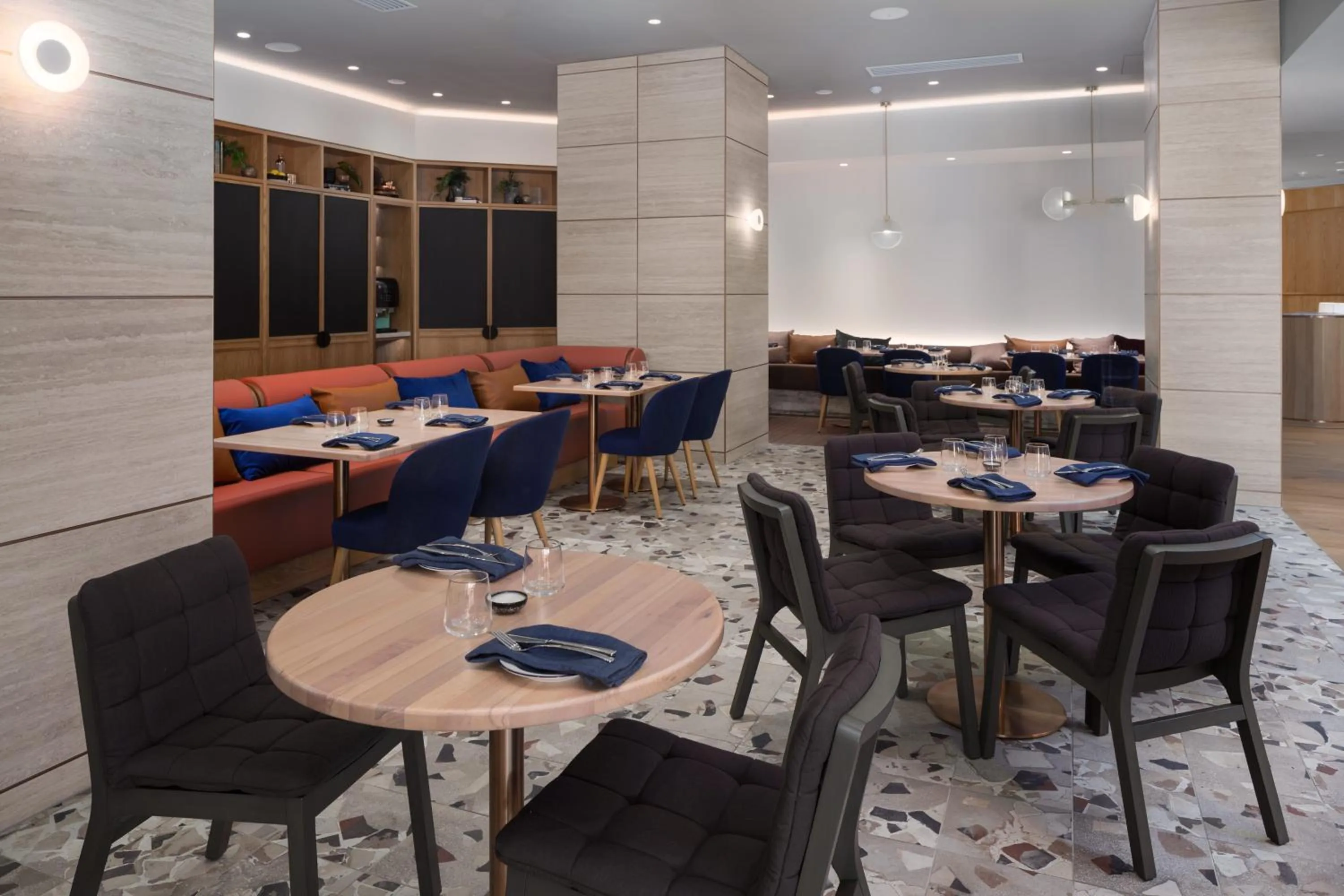 Restaurant/places to eat in Rydges Geelong