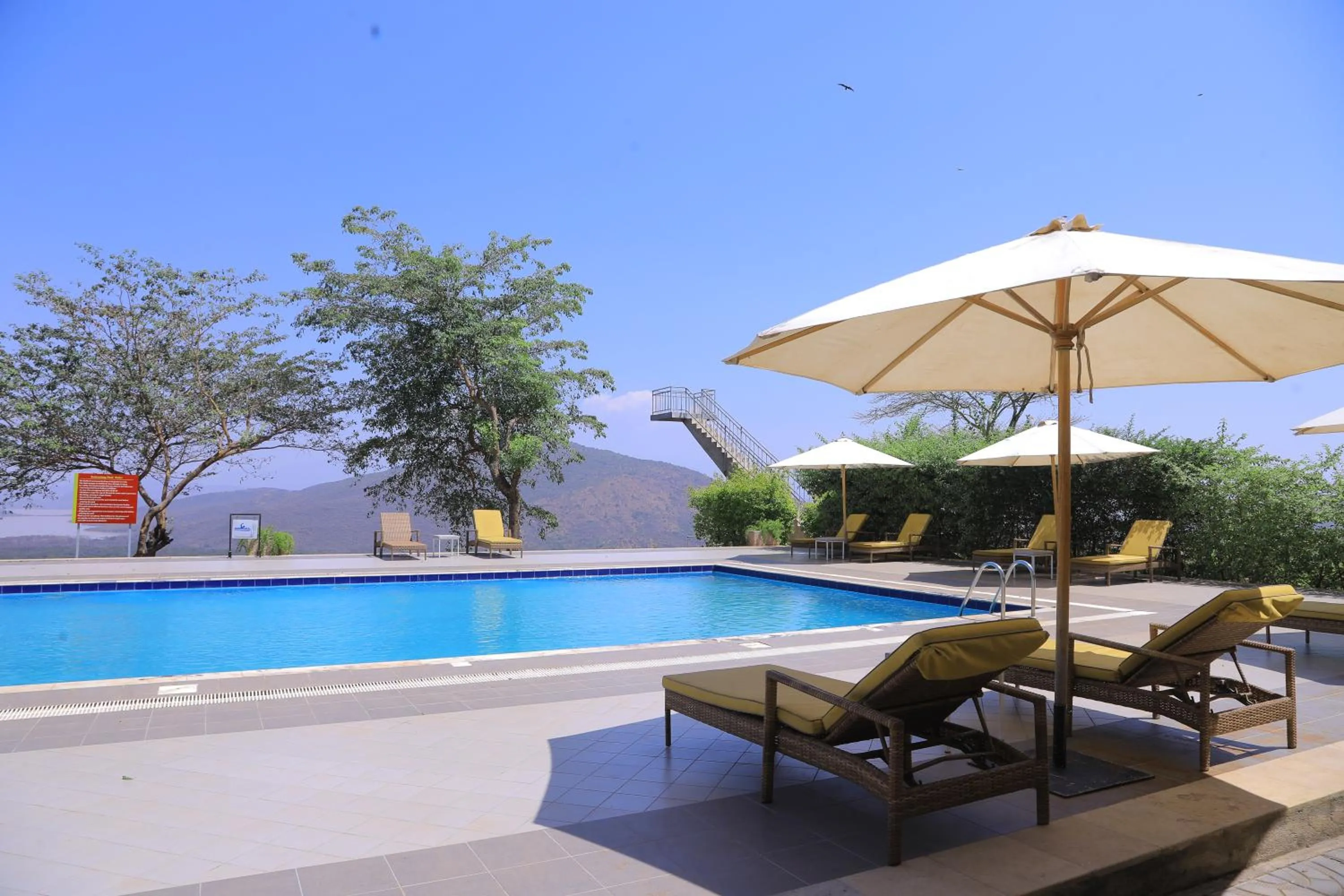 Swimming pool in Haile Resort Arbaminch