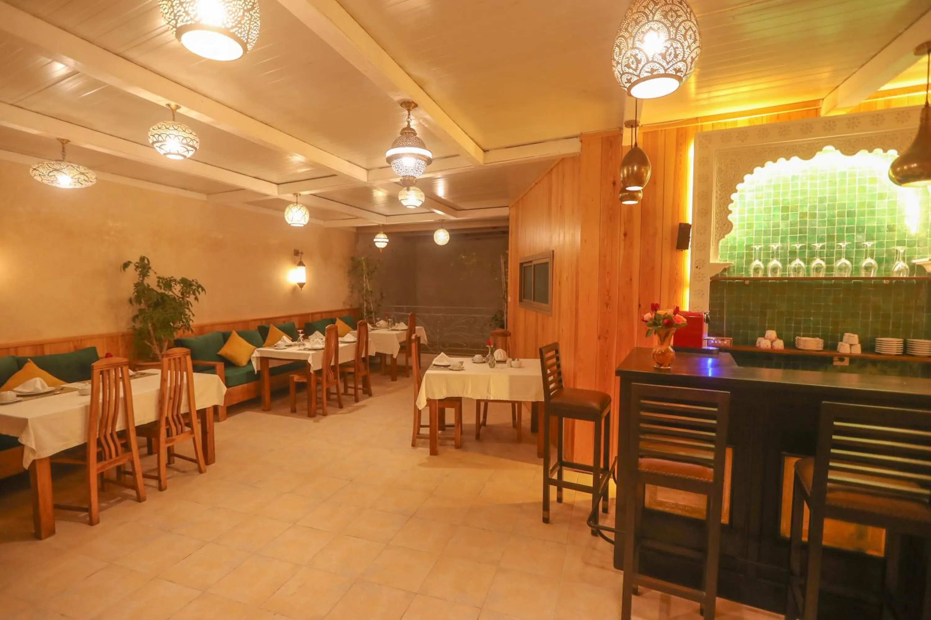 Lounge or bar in Riad Perle D'Eau