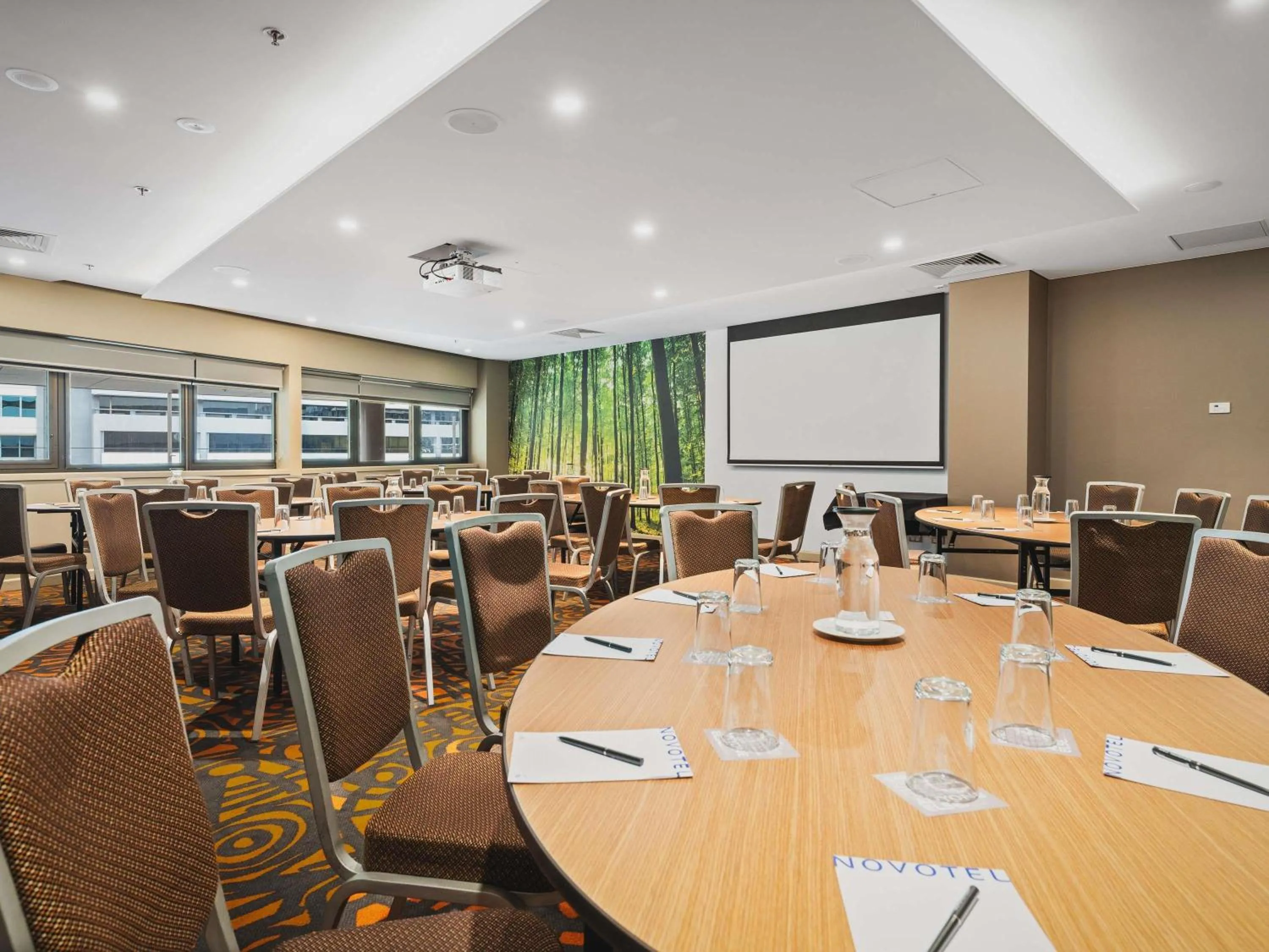 Meeting/conference room in Novotel Canberra