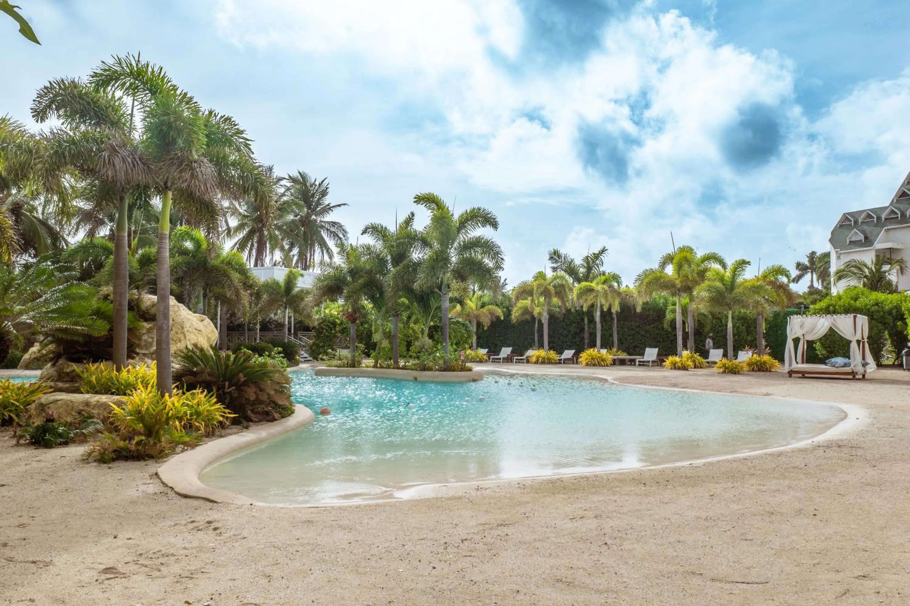 Swimming pool in Hotel Arena Blanca by Dorado
