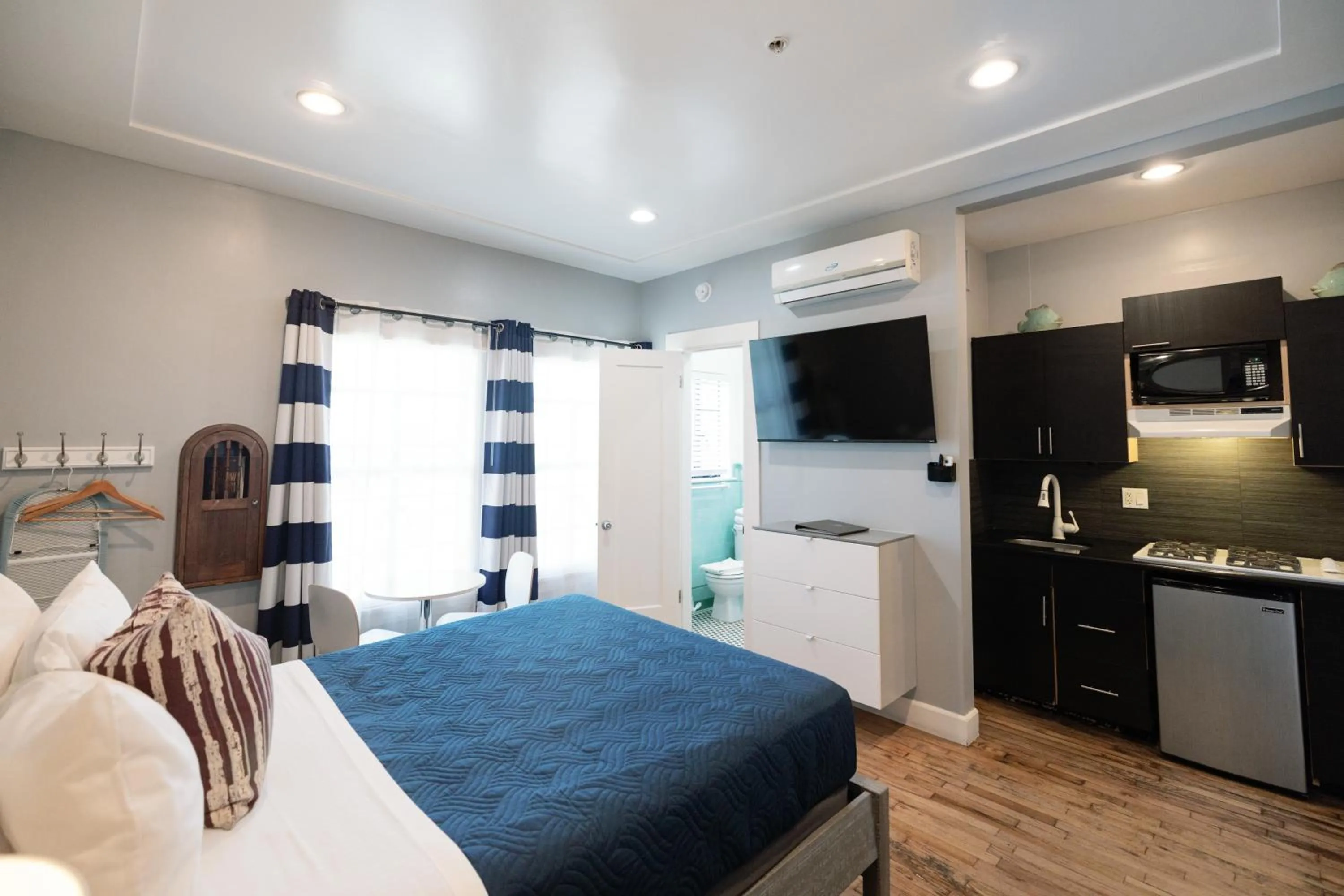 Bed in Broadlind Hotel