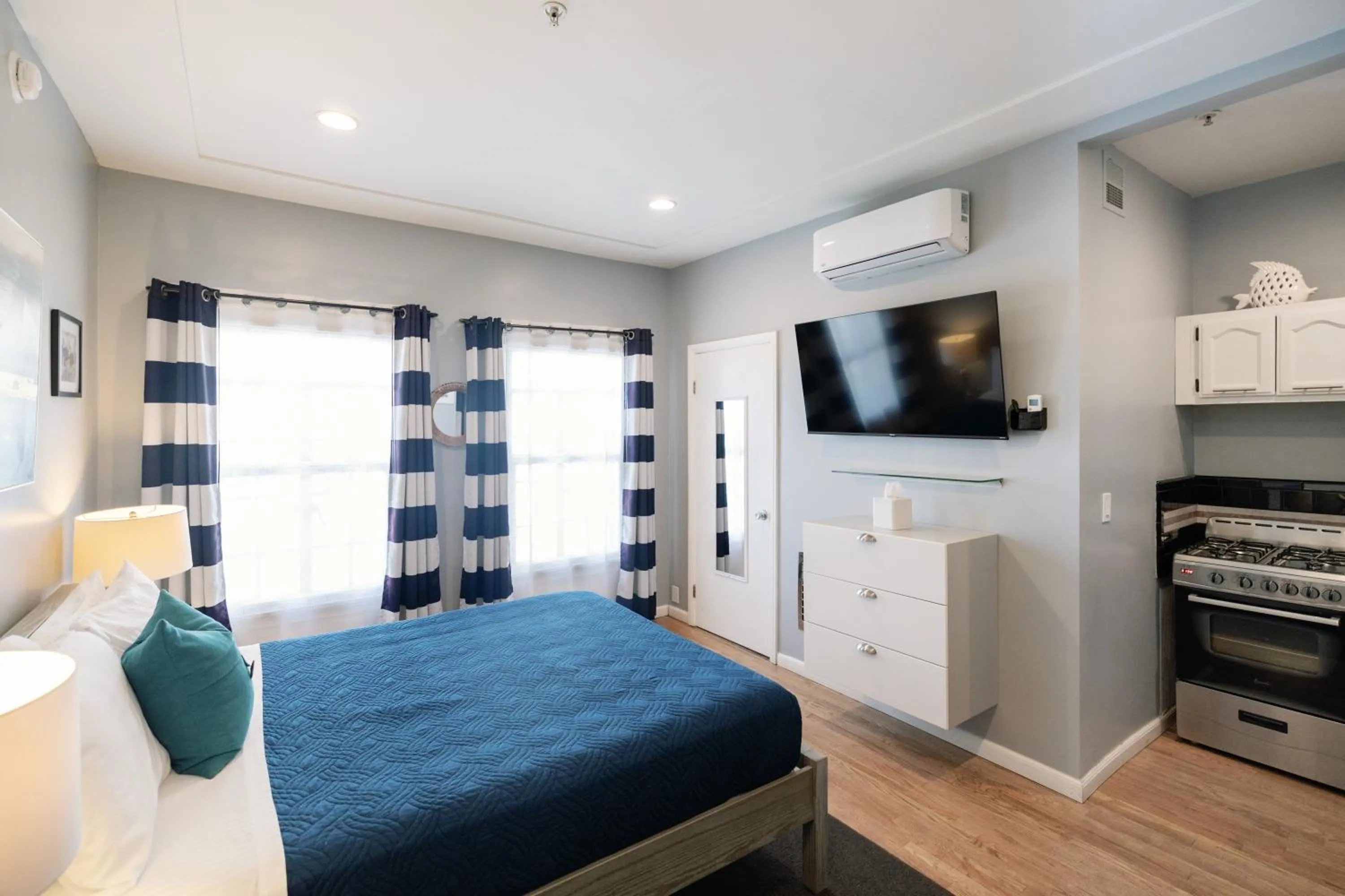 Bed in Broadlind Hotel