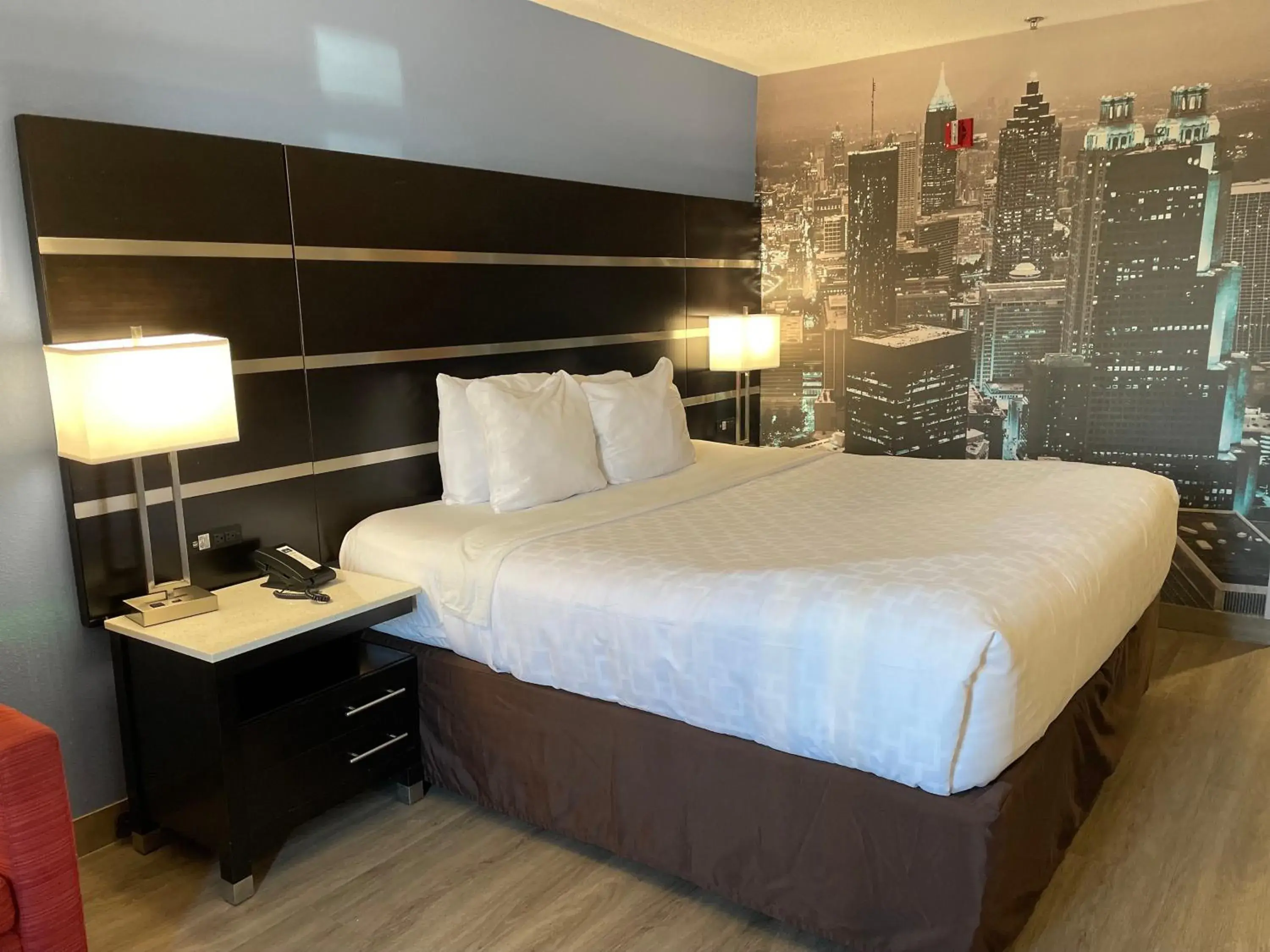 King Room - Accessible/Non Smoking in Clarion Pointe Atlanta Airport College Park King Room - Accessible/Non Smoking in Clarion Pointe Atlanta Airport College Park