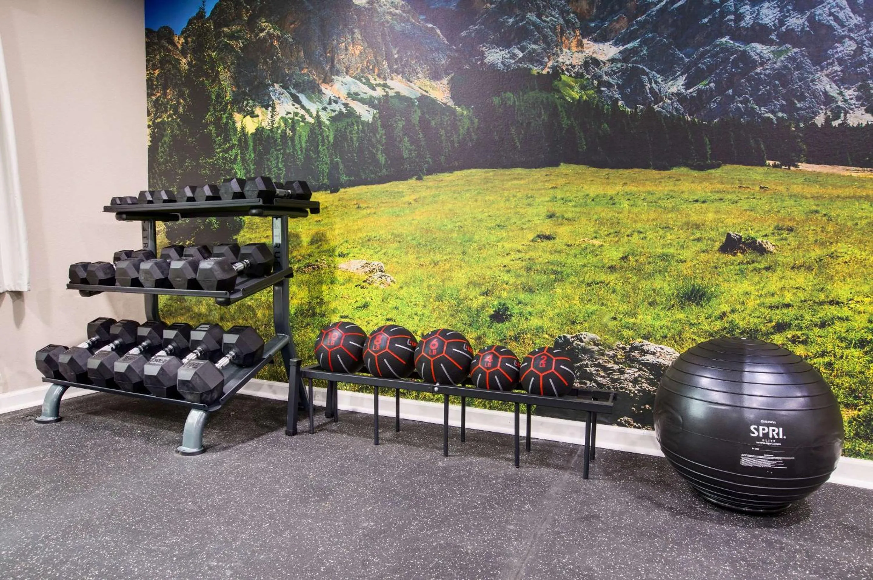 Spa and wellness centre/facilities in Clarion Pointe Atlanta Airport College Park