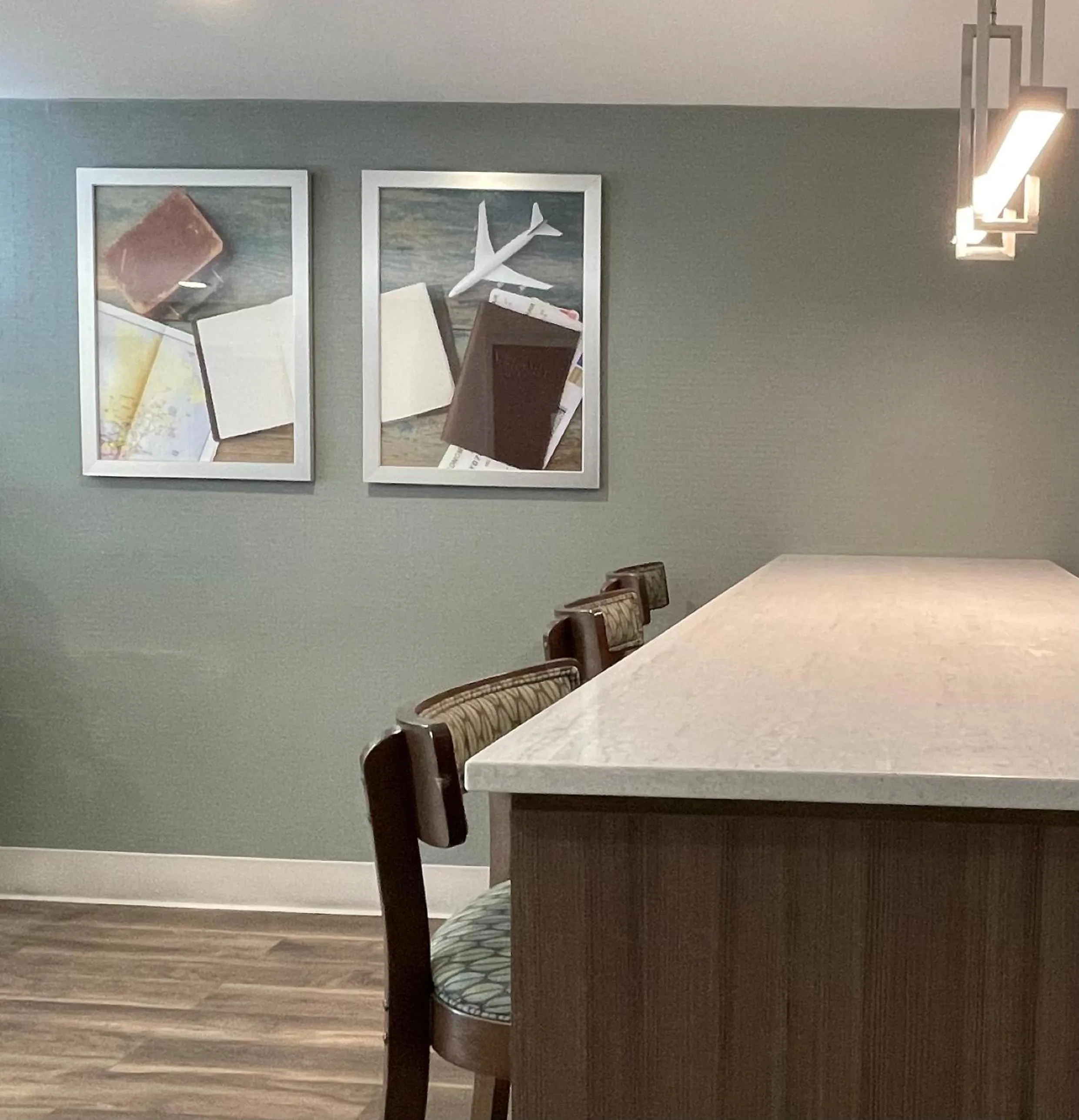 Breakfast in Clarion Pointe Atlanta Airport College Park