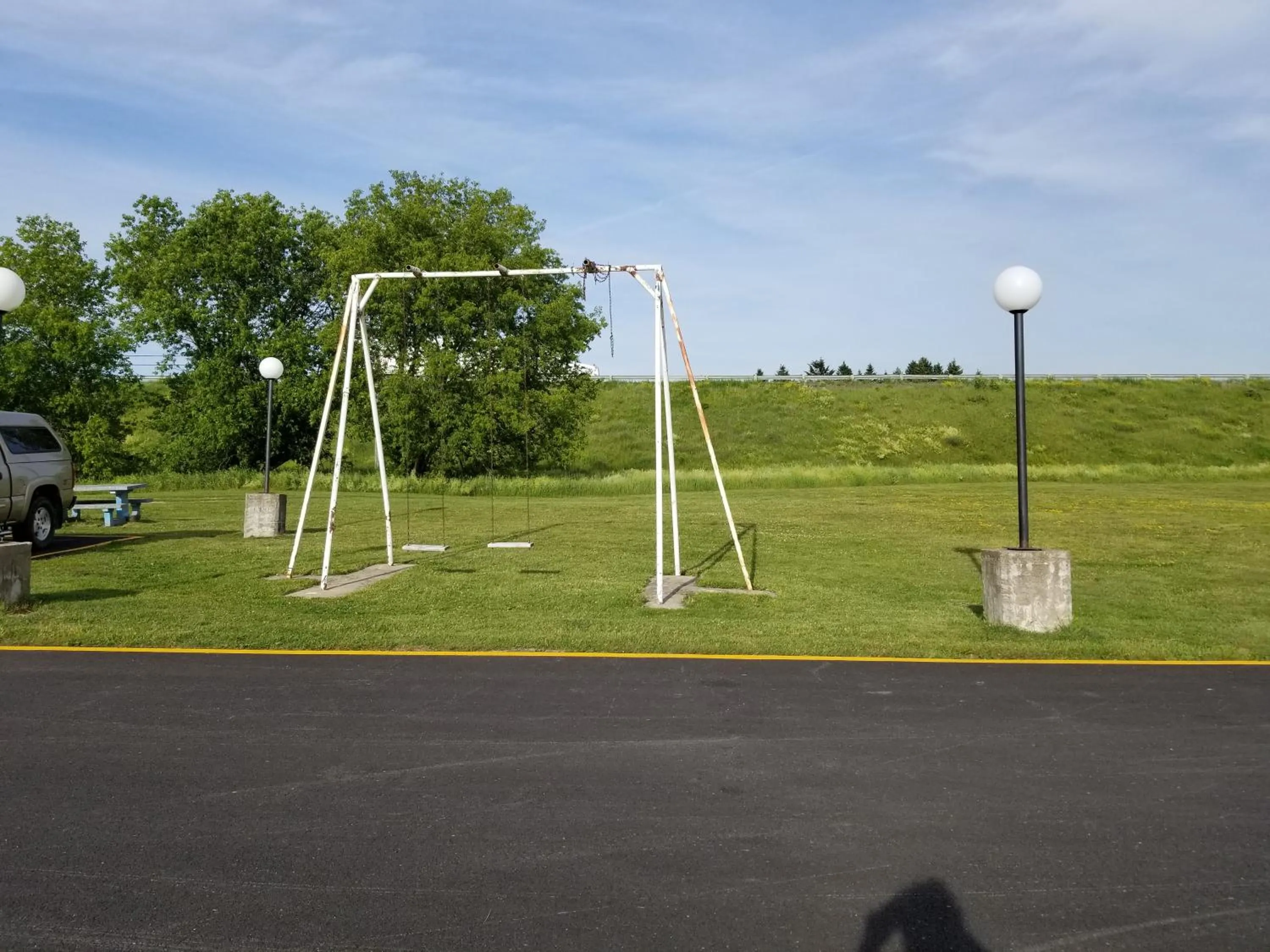 Area and facilities in Knights Inn Woodstock