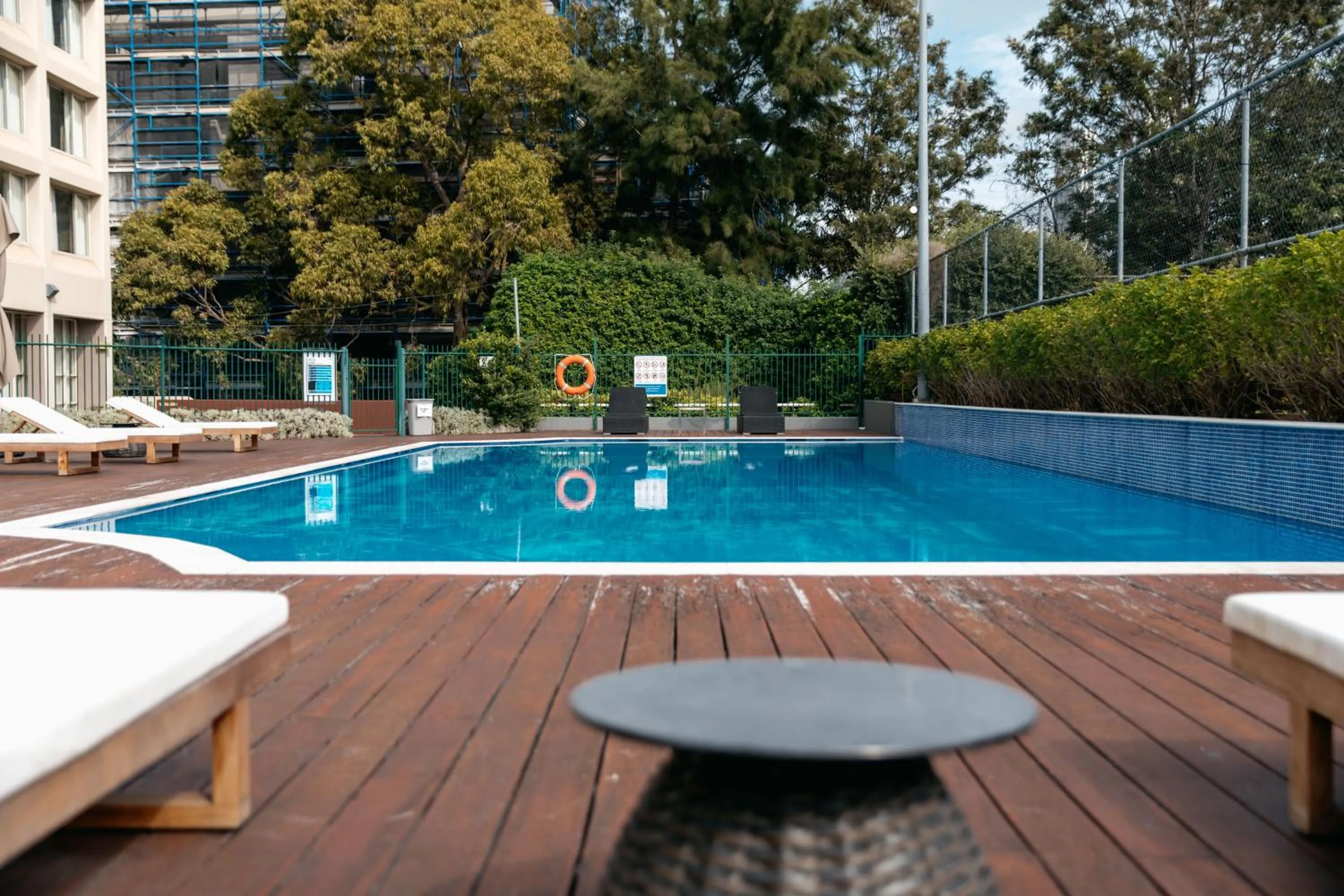 Swimming pool in Mercure Sydney Parramatta