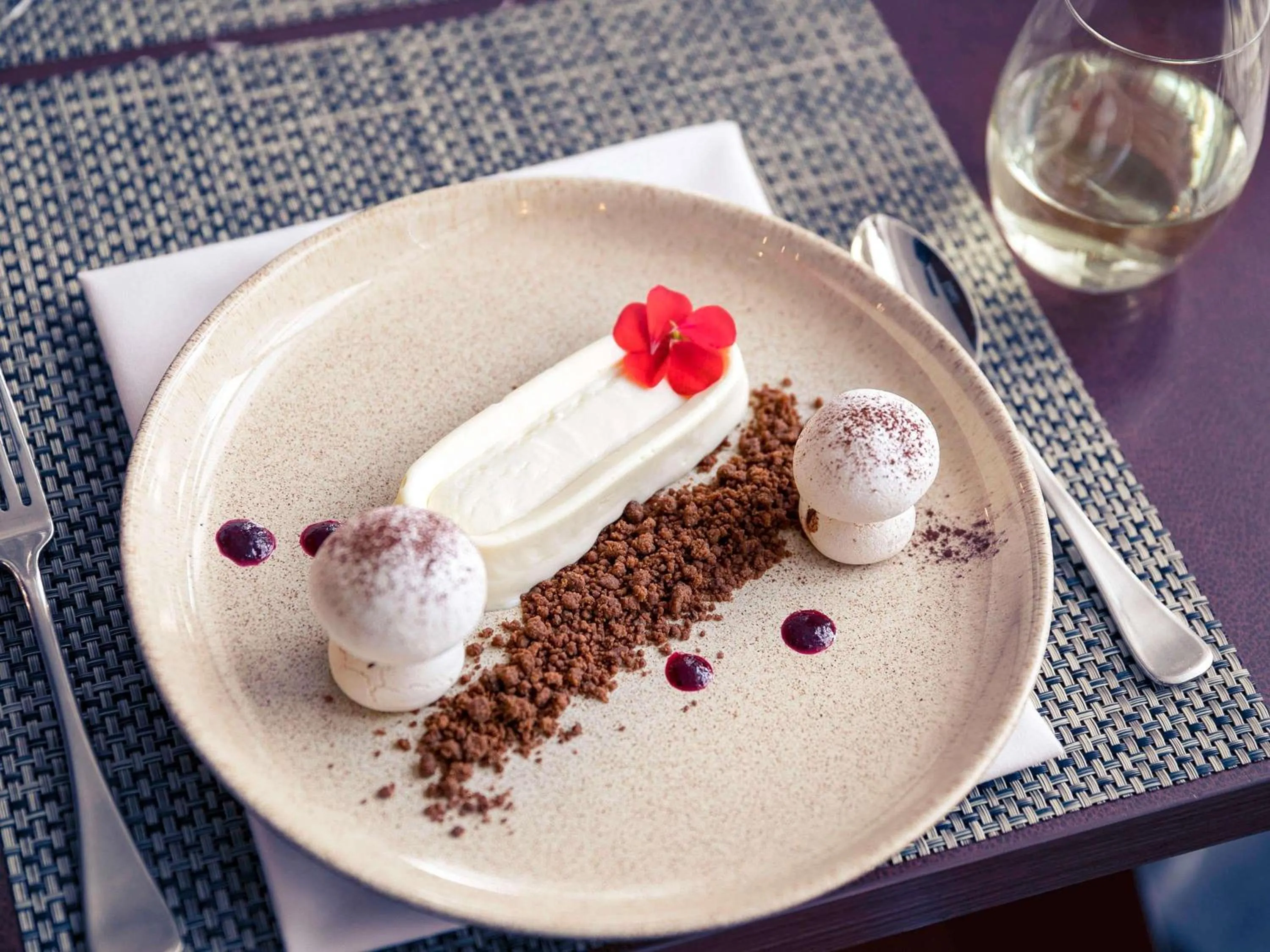 Restaurant/places to eat in Mercure Sydney Parramatta