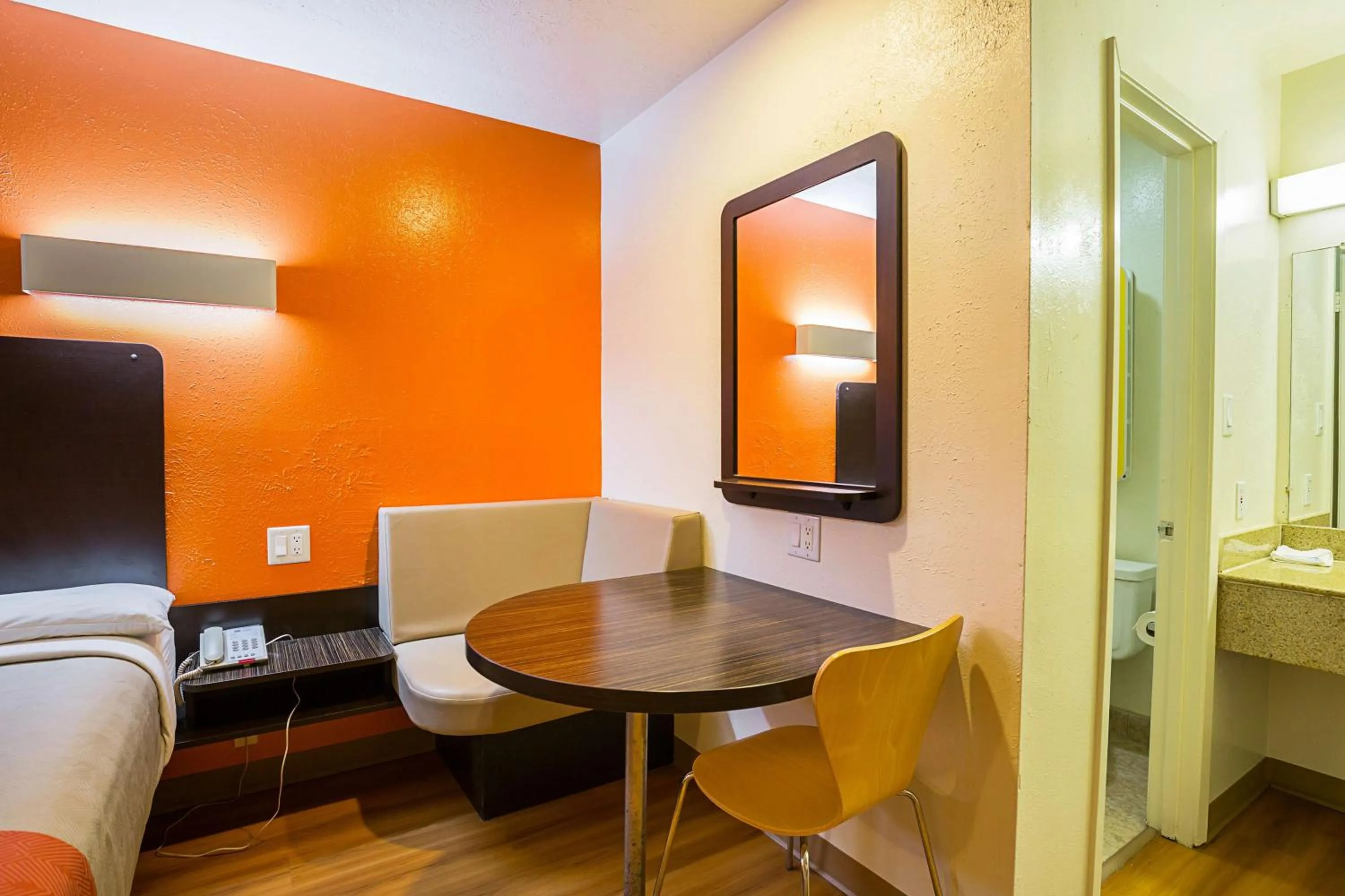 Photo of the whole room in Motel 6-Madisonville, TX