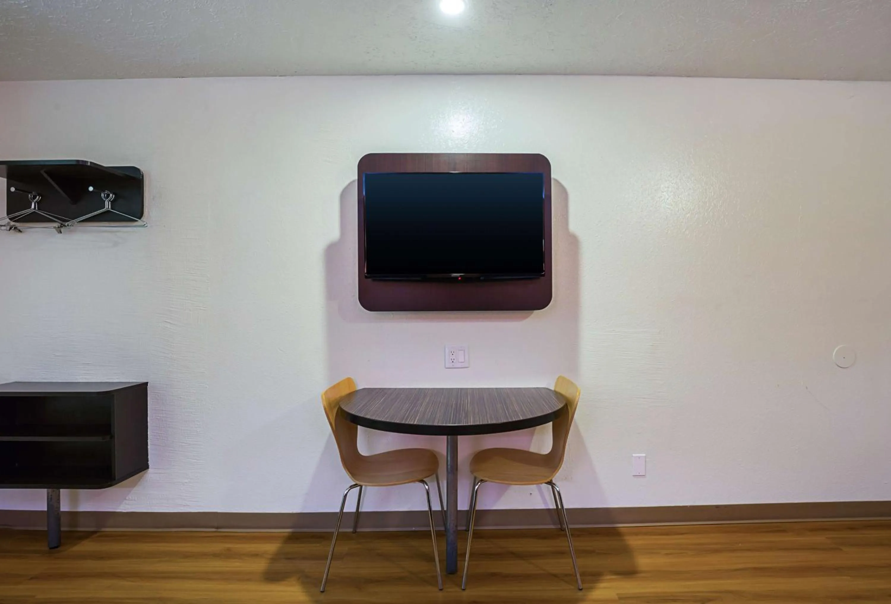 TV and multimedia in Motel 6-Madisonville, TX