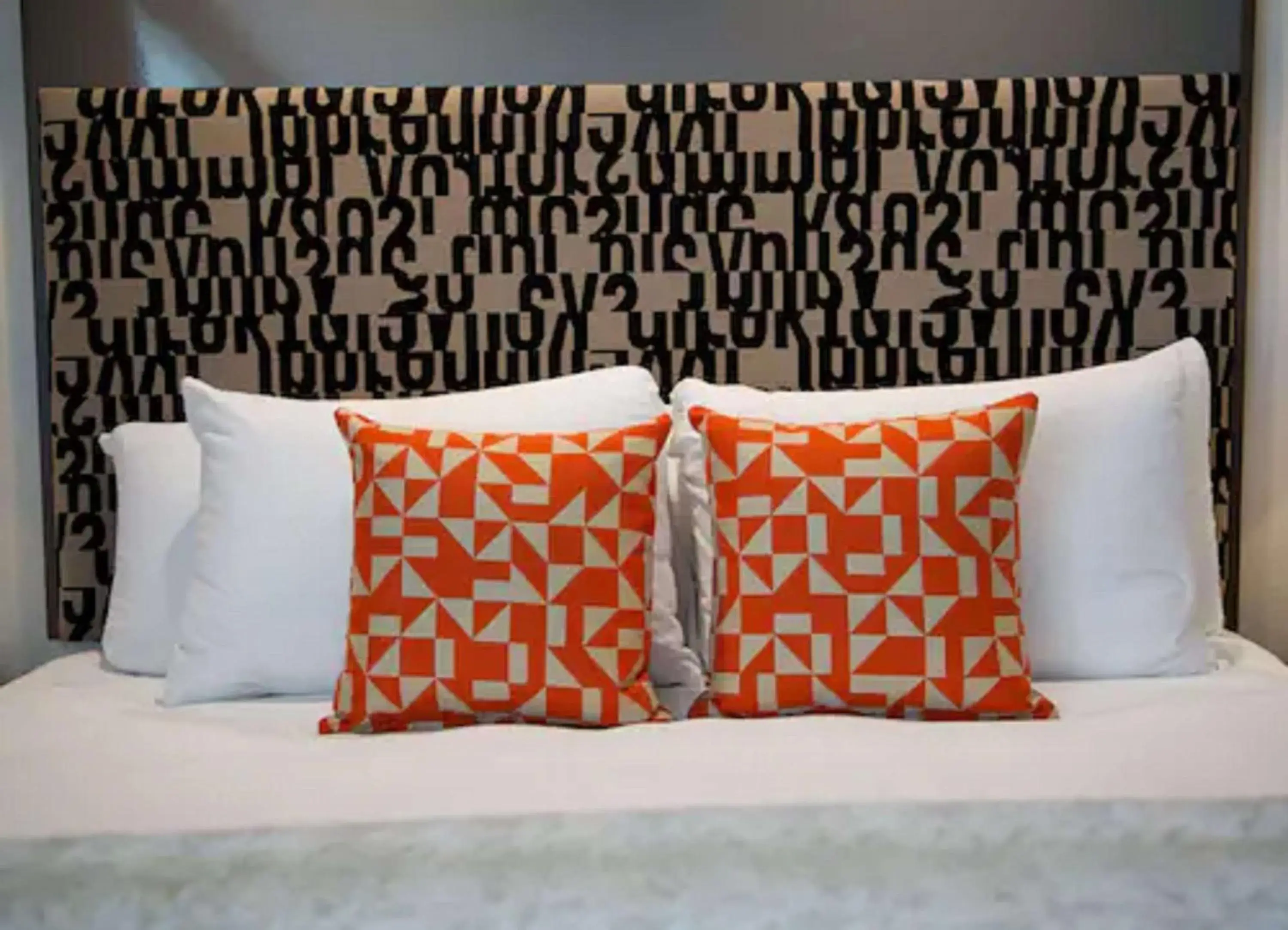 King Suite with Roll-In Shower and City View - Disability/Non-Smoking in Hotel Eastlund - Best Western Premier Collection King Suite with Roll-In Shower and City View - Disability/Non-Smoking in Hotel Eastlund - Best Western Premier Collection