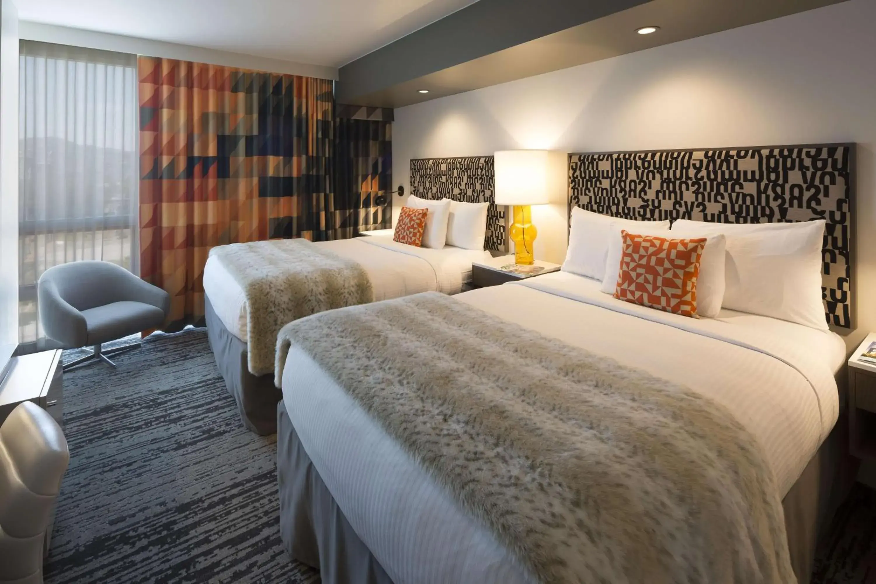 Queen Room with Two Queen Beds and Roll-In Shower - Disability Access in Hotel Eastlund - Best Western Premier Collection Queen Room with Two Queen Beds and Roll-In Shower - Disability Access in Hotel Eastlund - Best Western Premier Collection