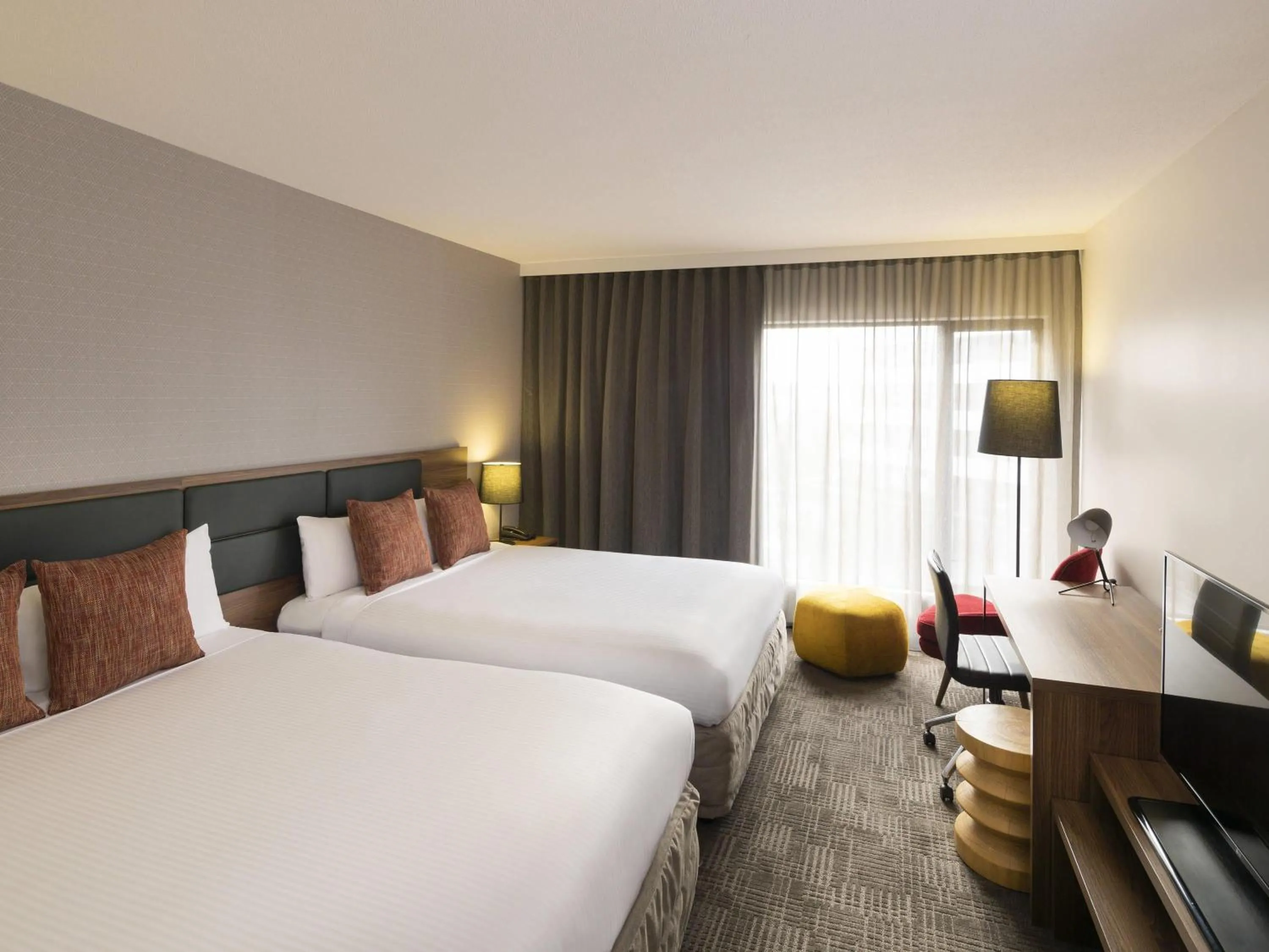 Bedroom, Bed in Novotel Sydney International Airport