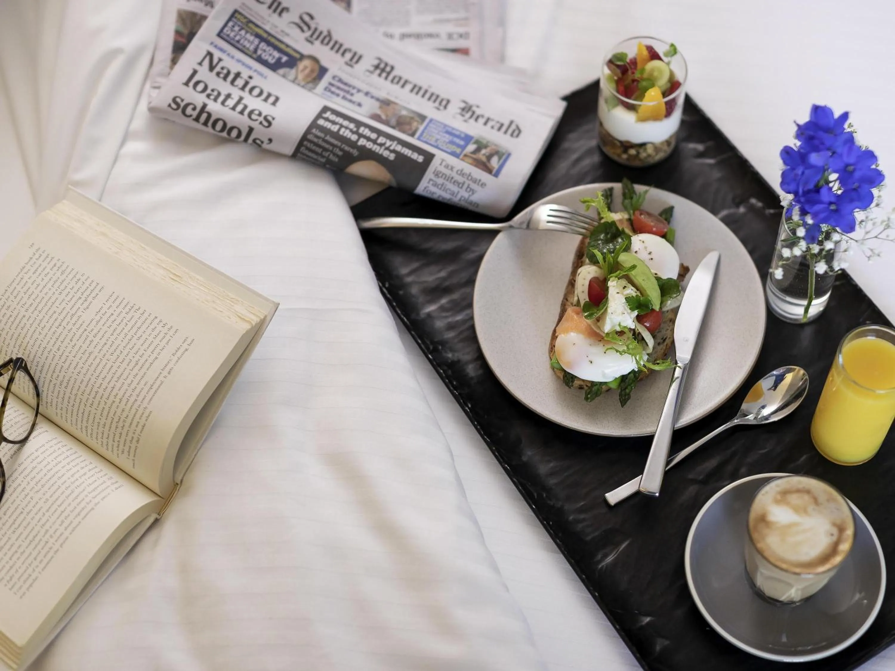 Breakfast, Bed in Novotel Sydney International Airport