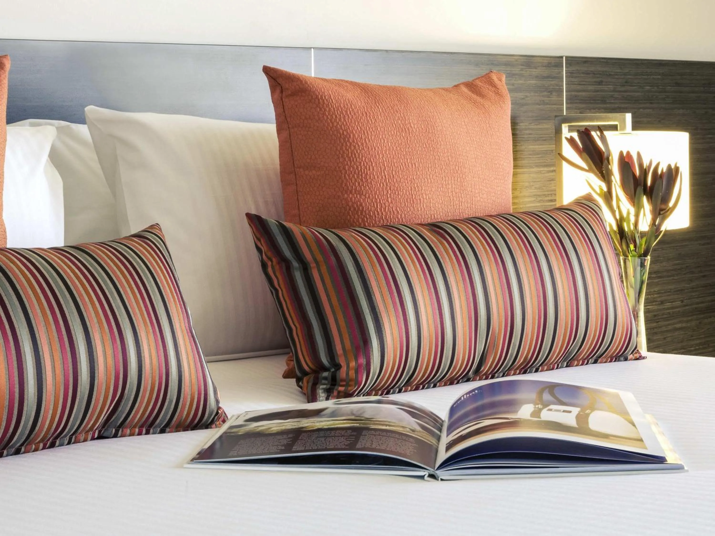 Bedroom, Bed in Novotel Sydney International Airport