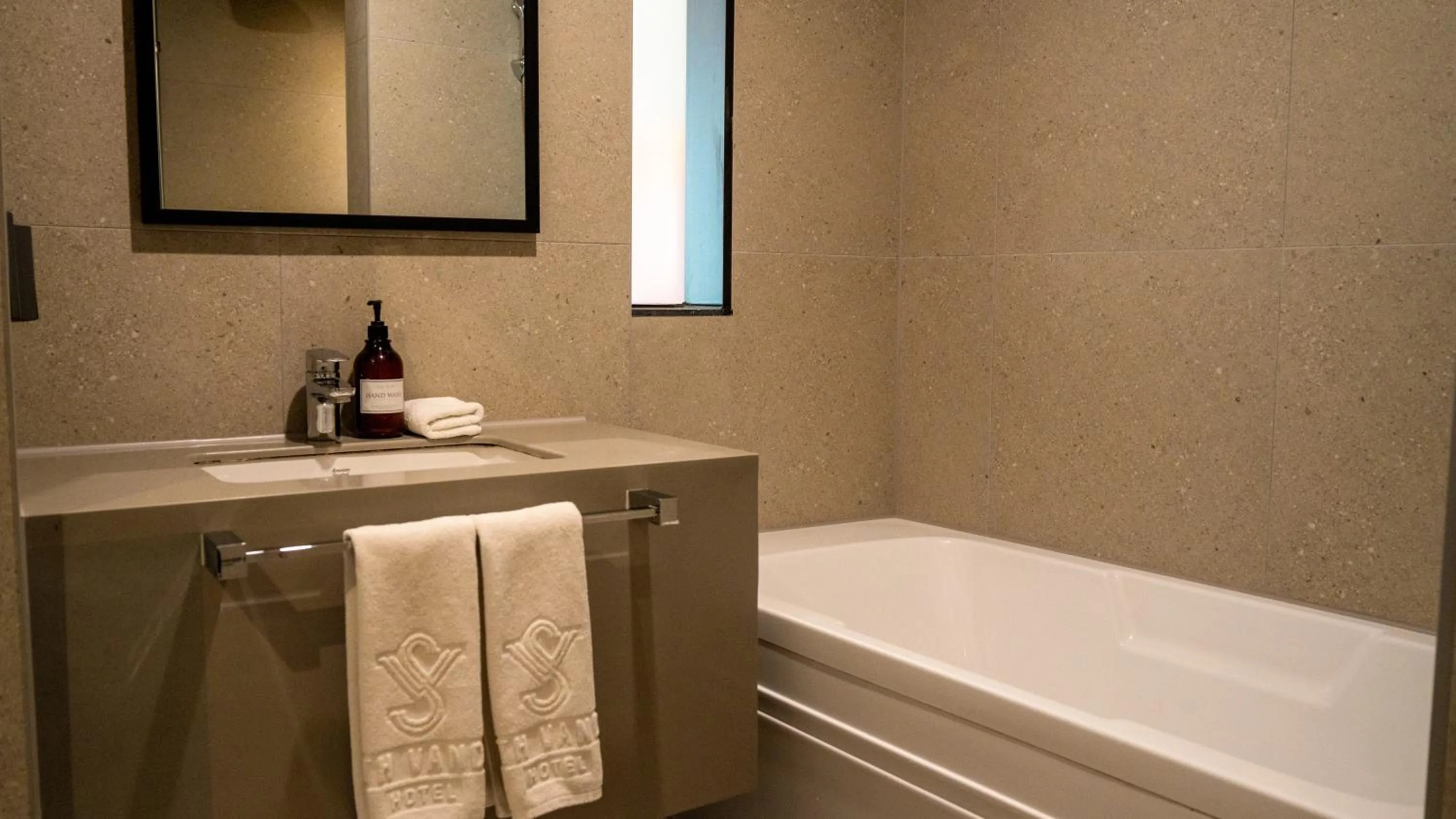 Bath in South Vandeco Hotel