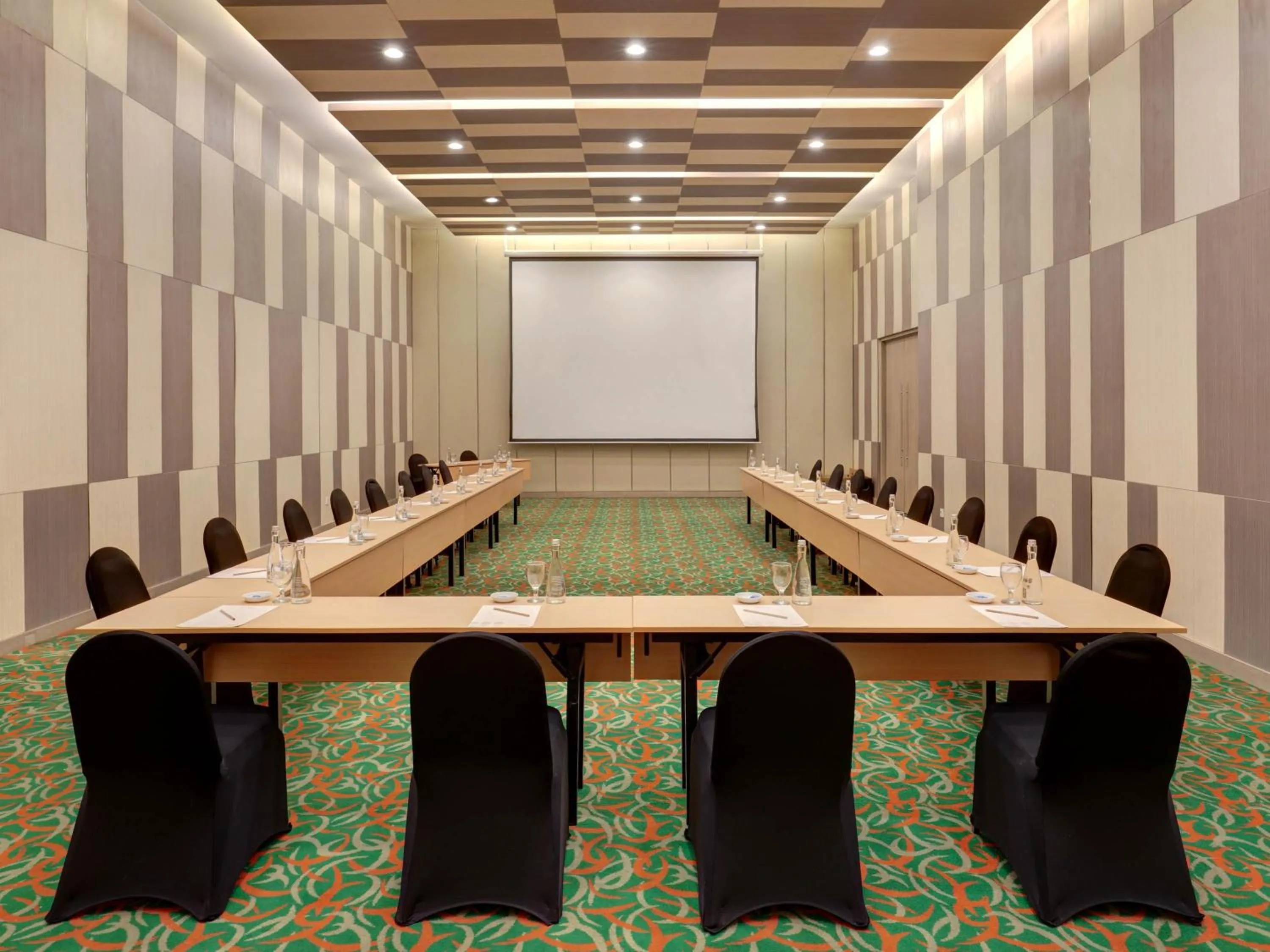 Meeting/conference room in Novotel Palembang