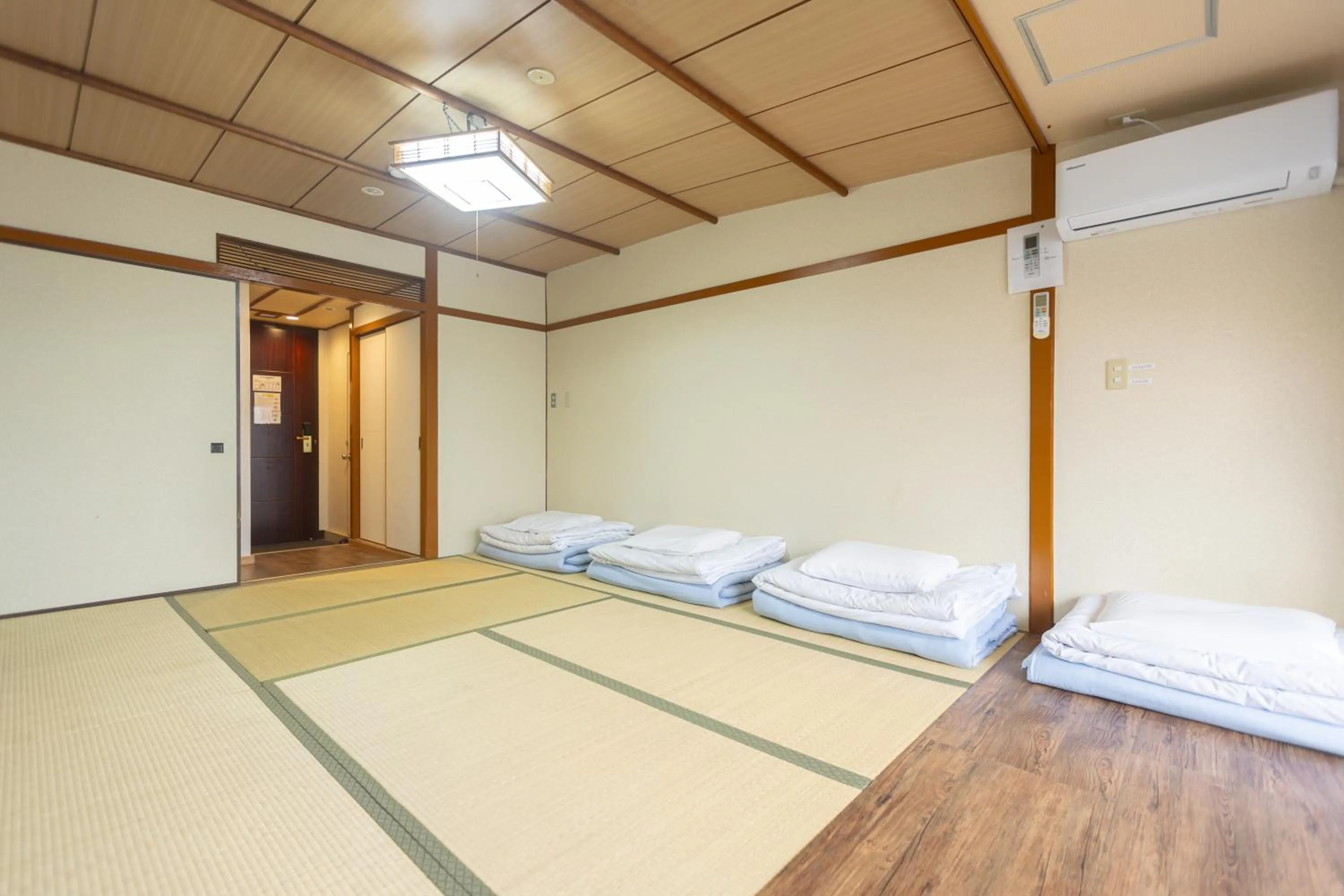 Bed in Miro Hotel Dotonbori