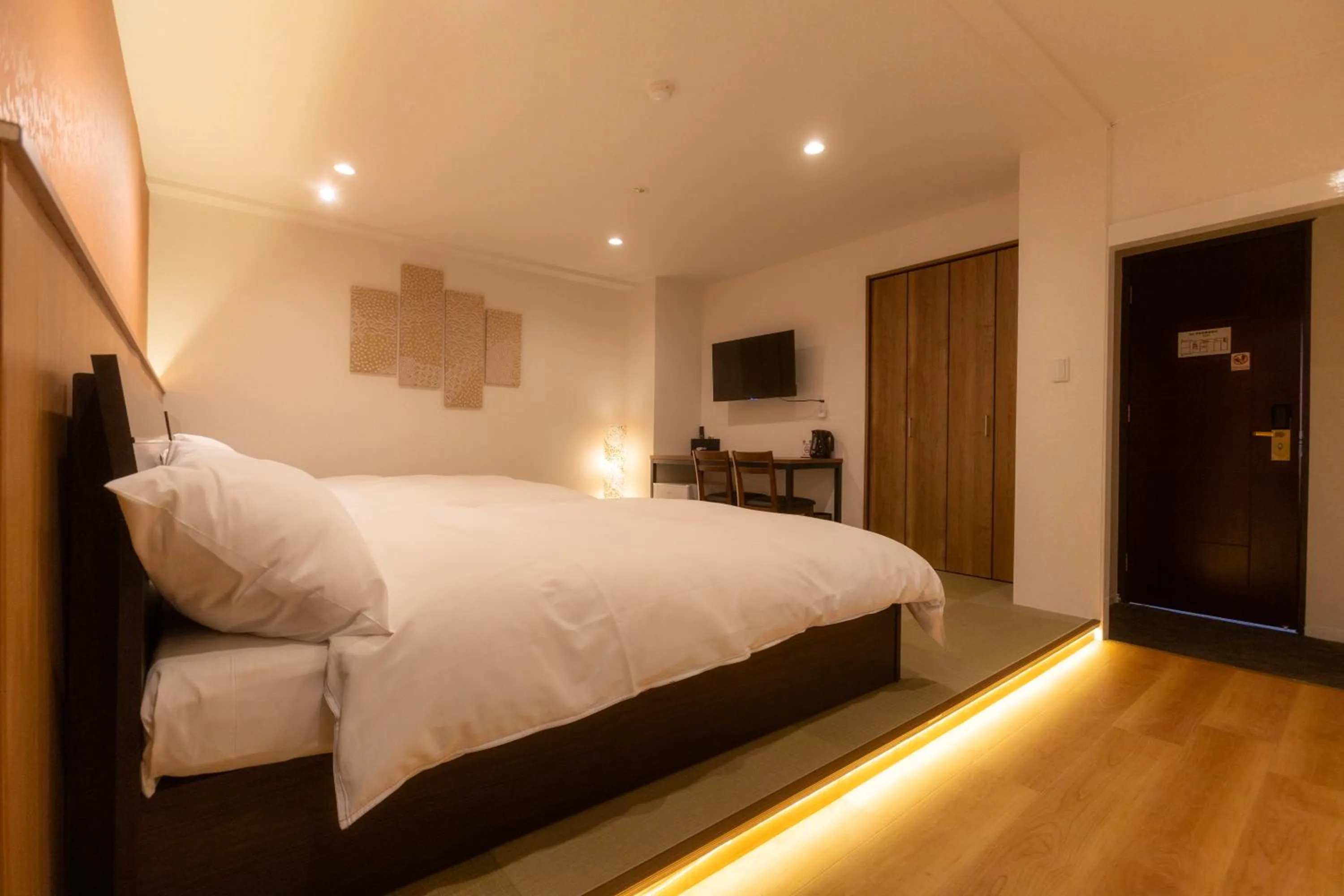 Bedroom, Bed in Miro Hotel Dotonbori