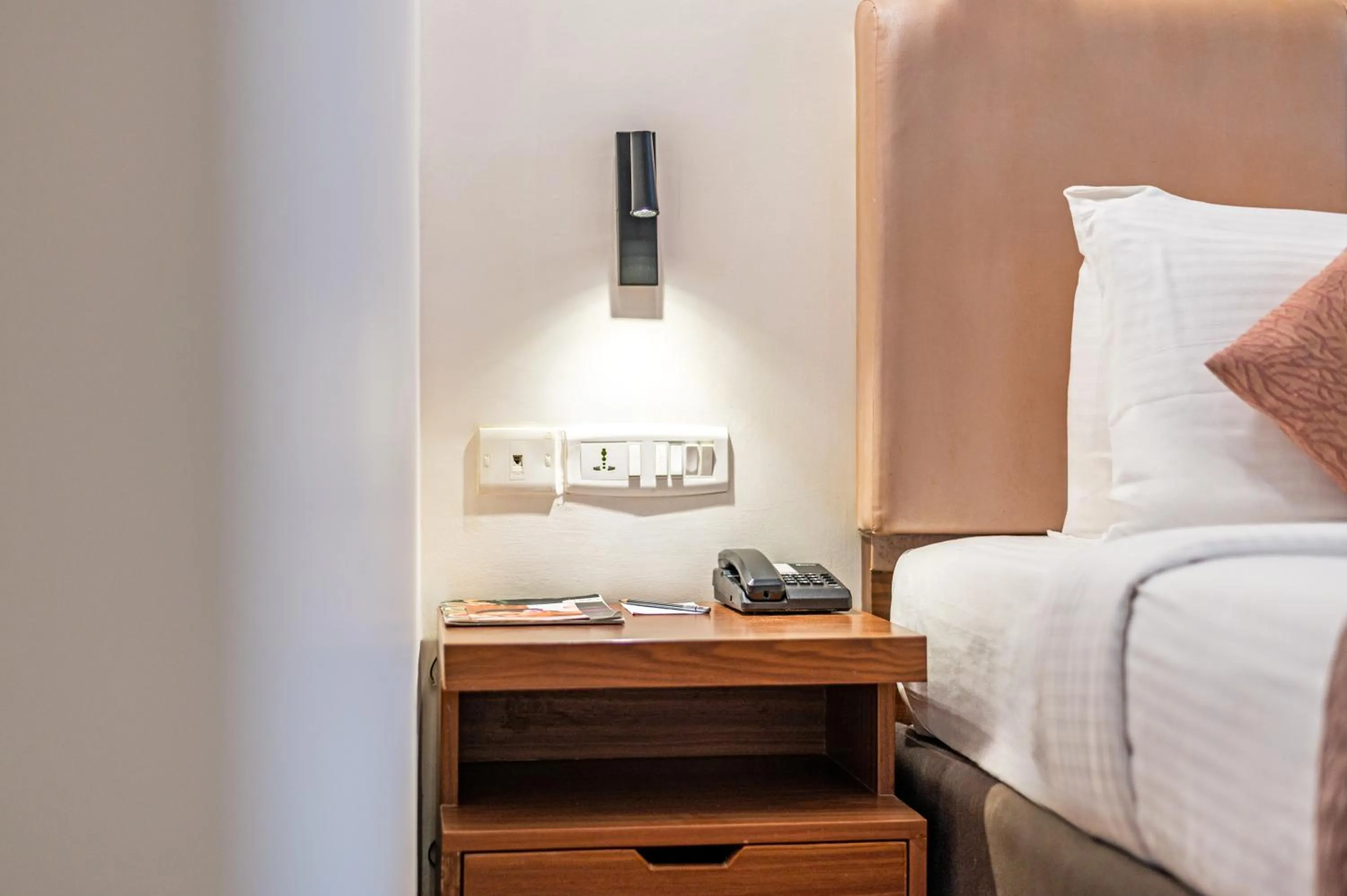 Bedroom, Bed in Sterling Yercaud