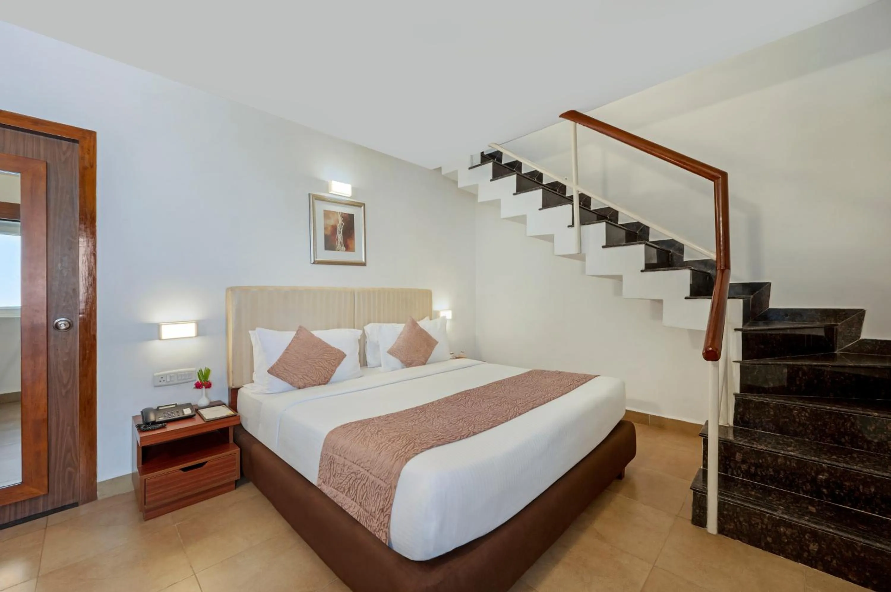 Living room, Bed in Sterling Yercaud