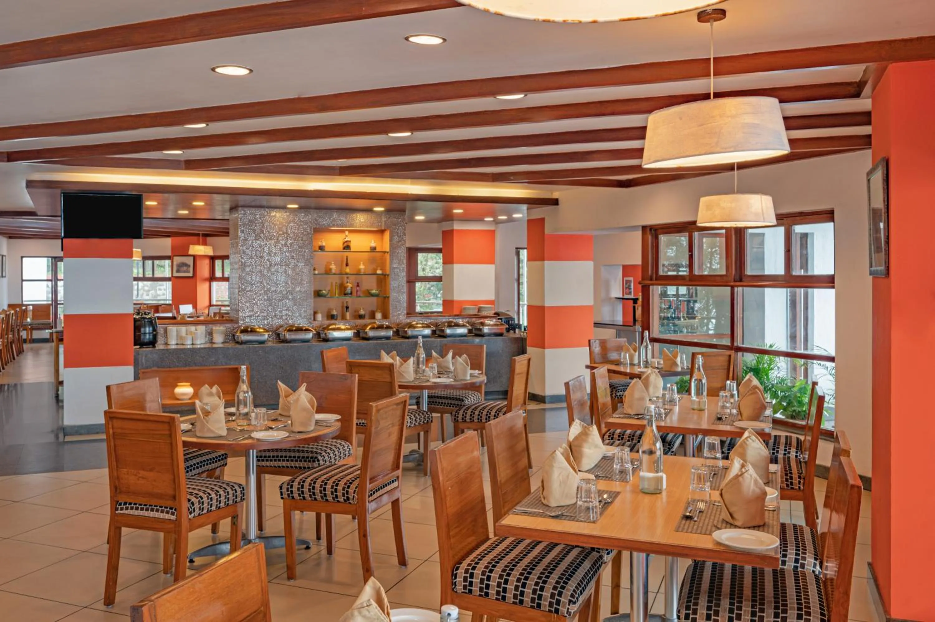 Restaurant/places to eat in Sterling Yercaud