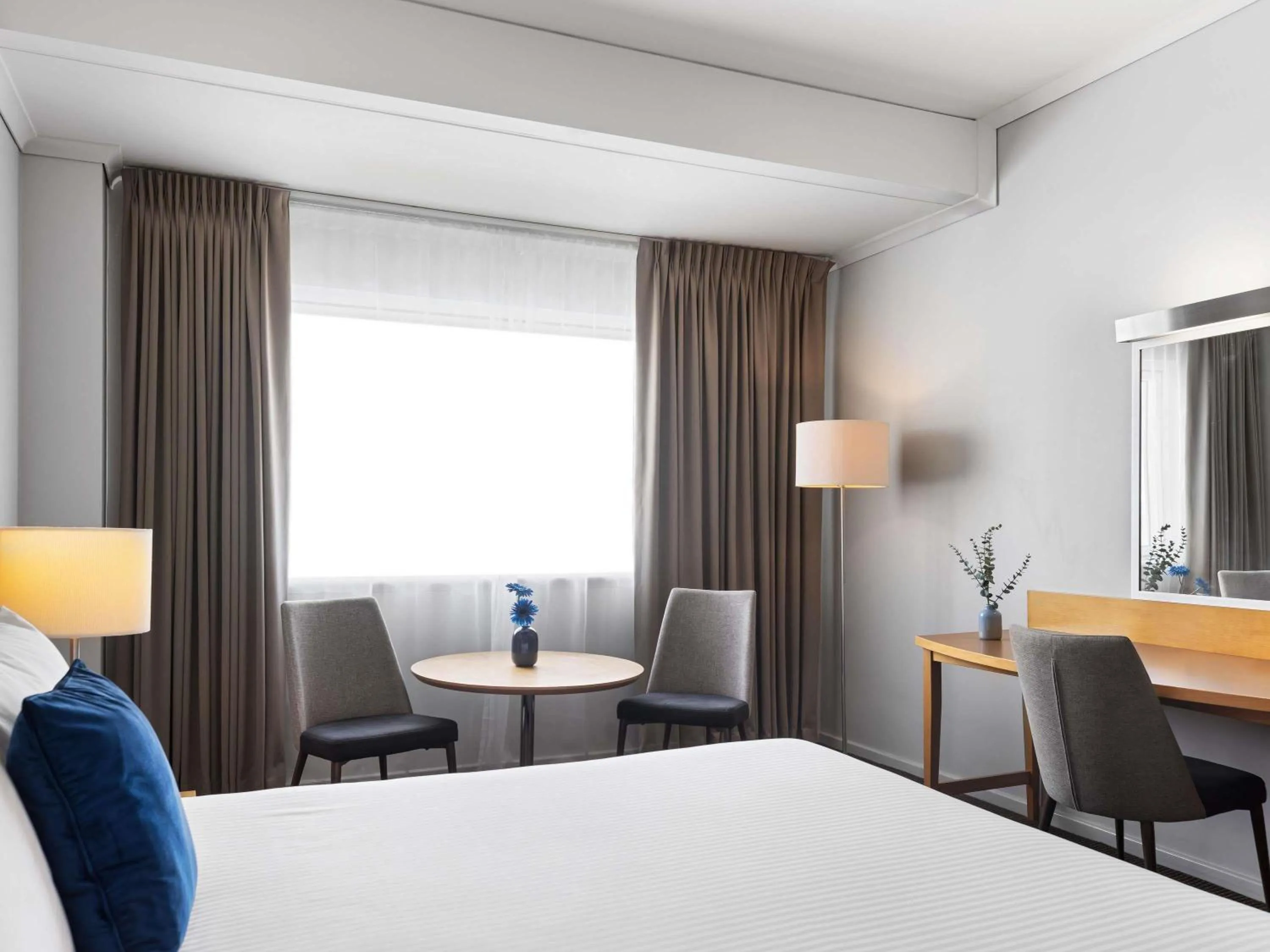 Bedroom, Bed in Novotel Perth Langley