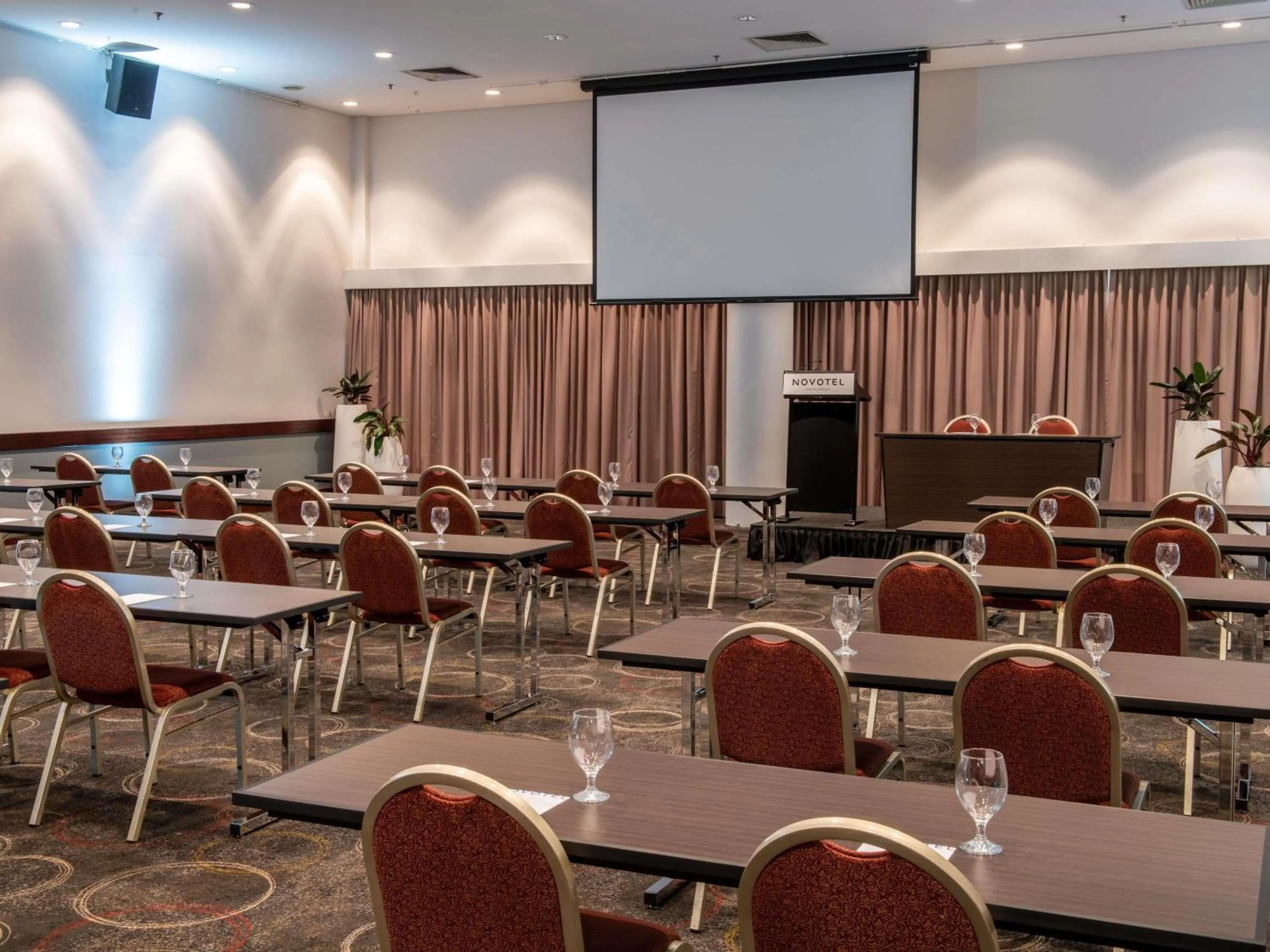 Meeting/conference room in Novotel Perth Langley