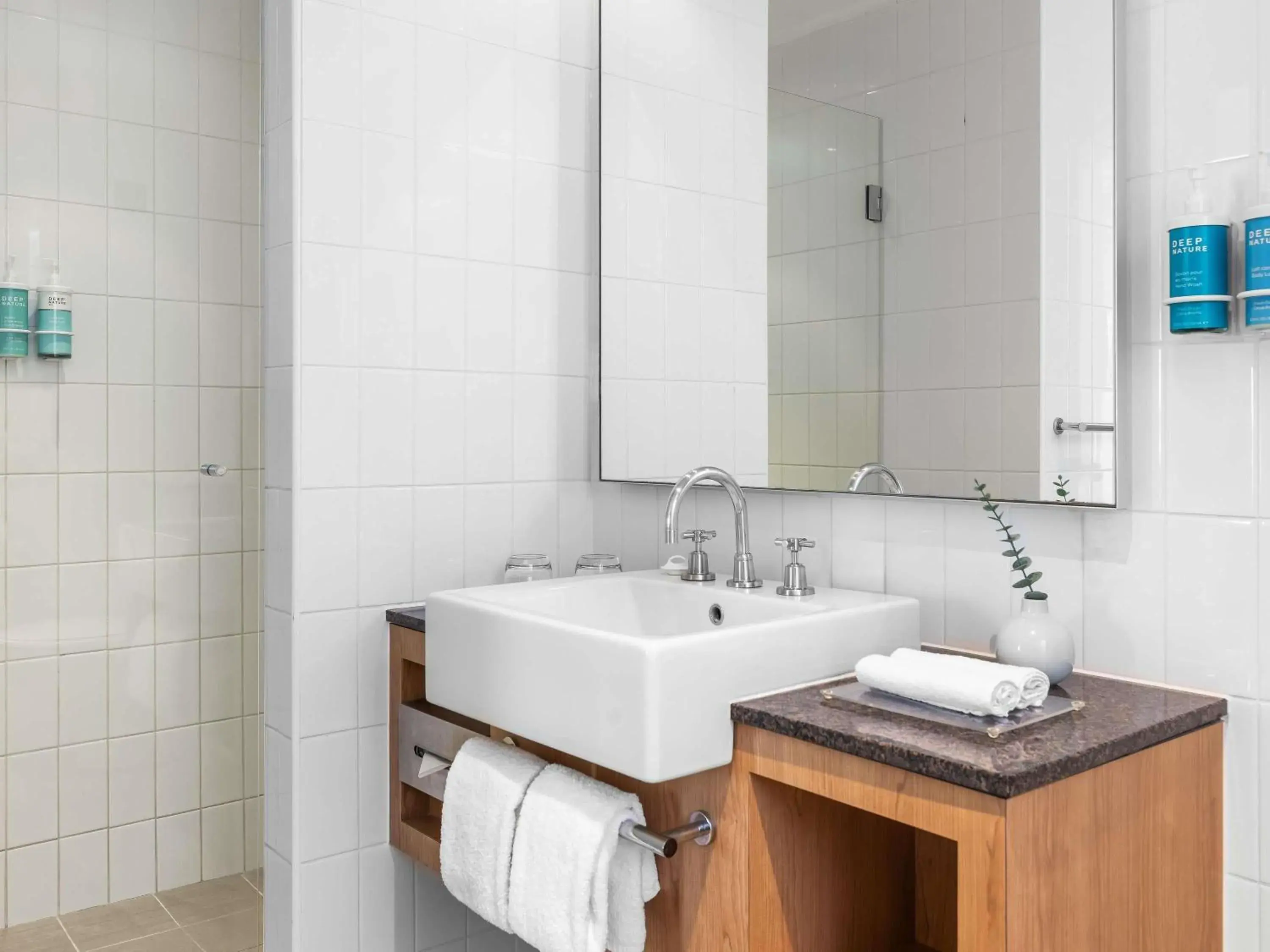 Junior King Suite in Novotel Perth Langley Junior King Suite in Novotel Perth Langley