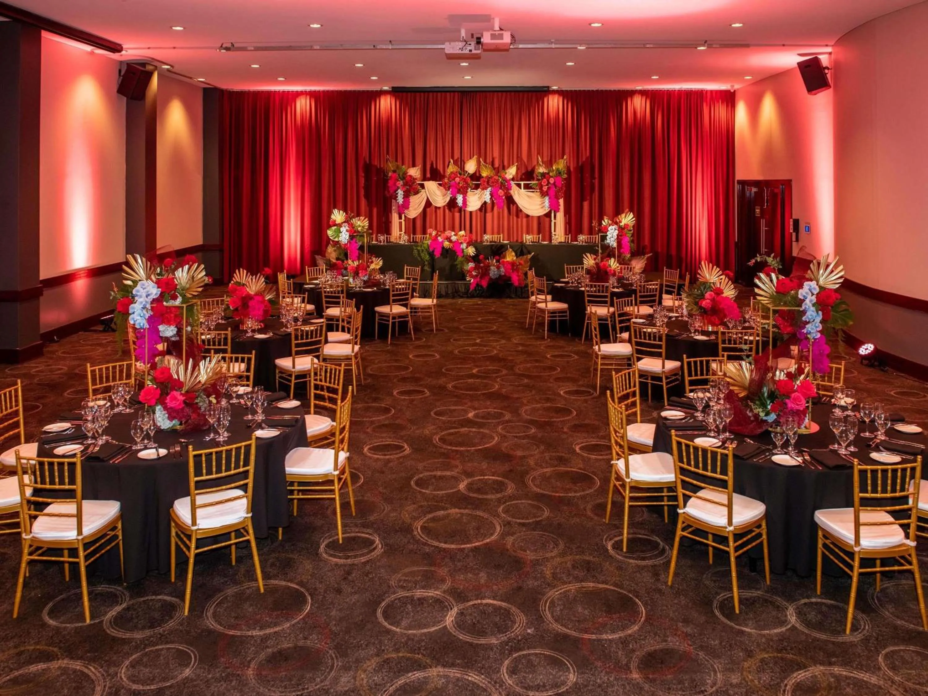 wedding in Novotel Perth Langley