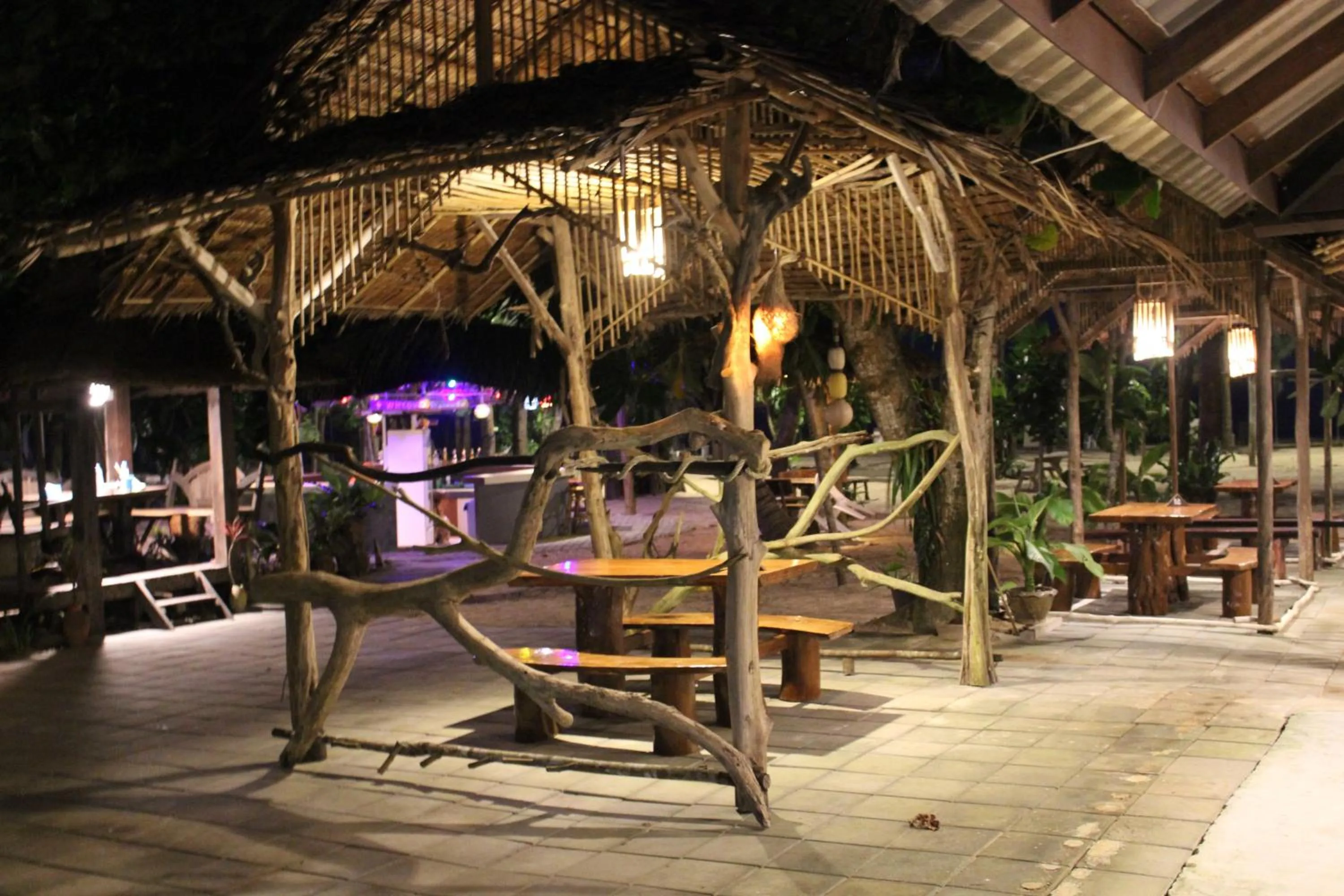 Restaurant/places to eat in Cousin Resort Koh Kho Khao Beach