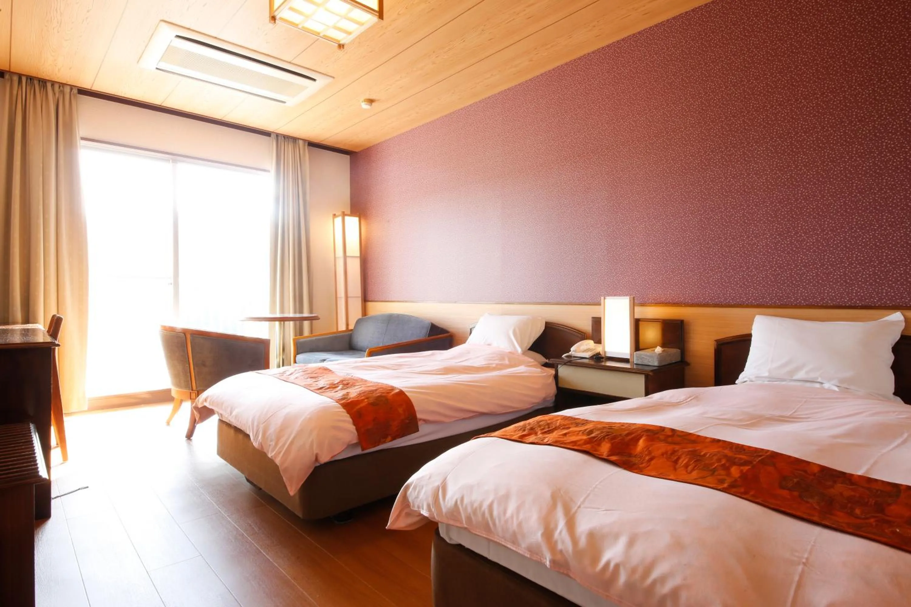 Day, Bed in Hinotani Onsen Misugi Resort