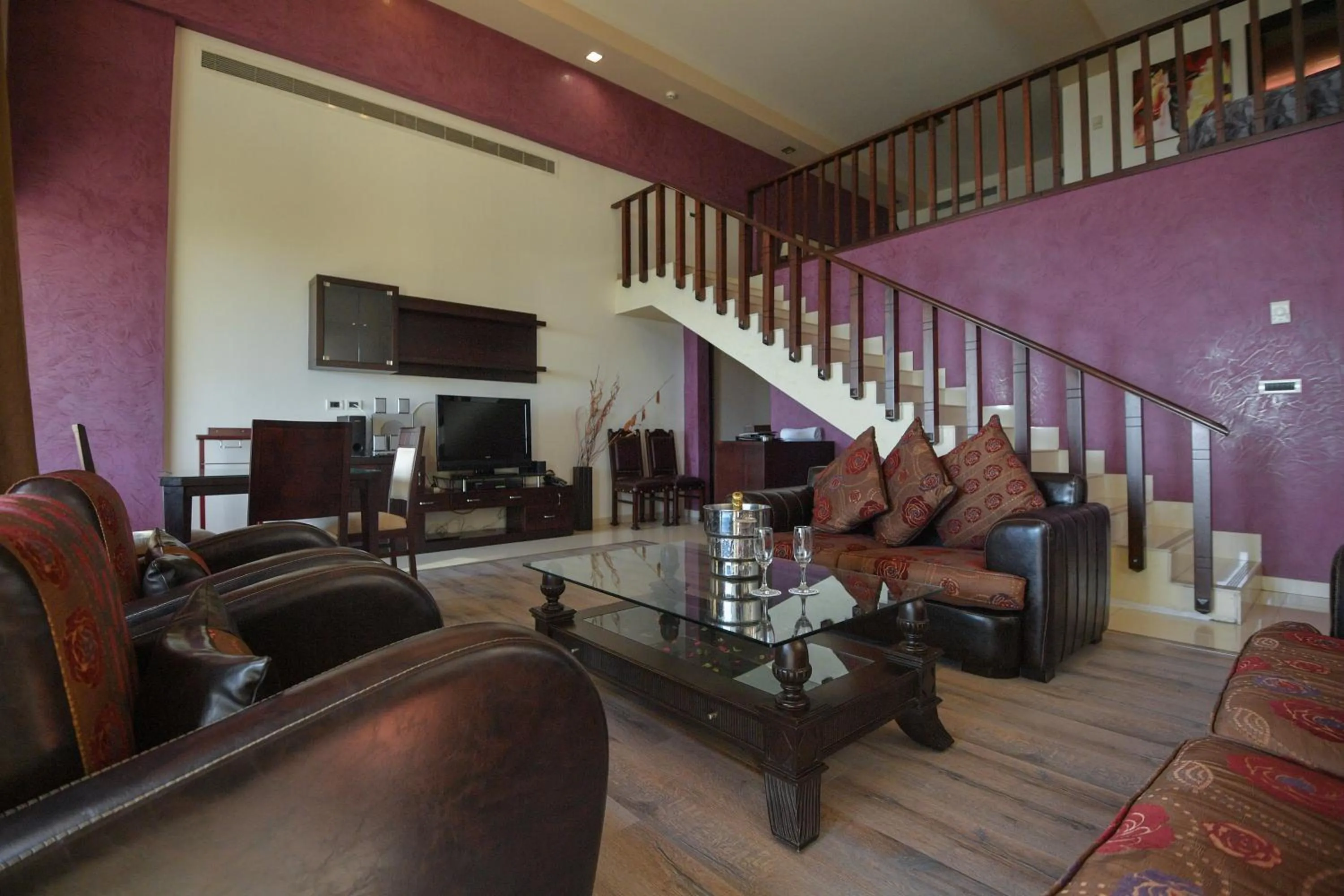 Seating area in Hollywood Inn Boutique Hotel