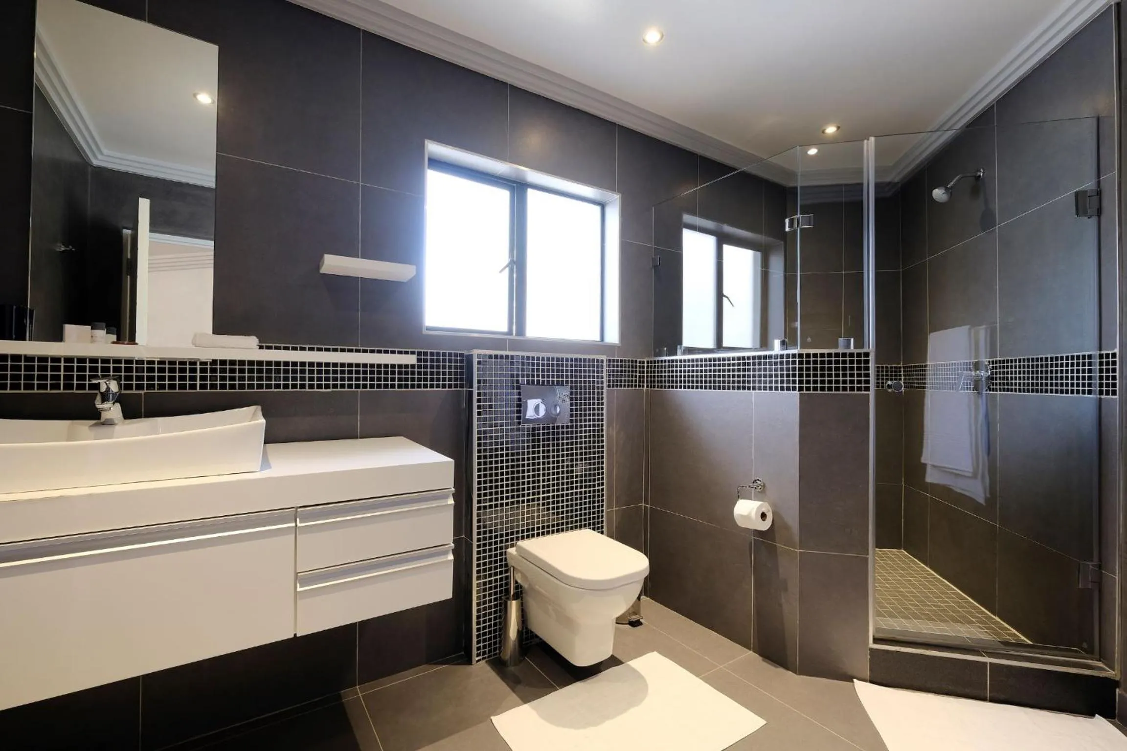 Bathroom in Villa Moyal