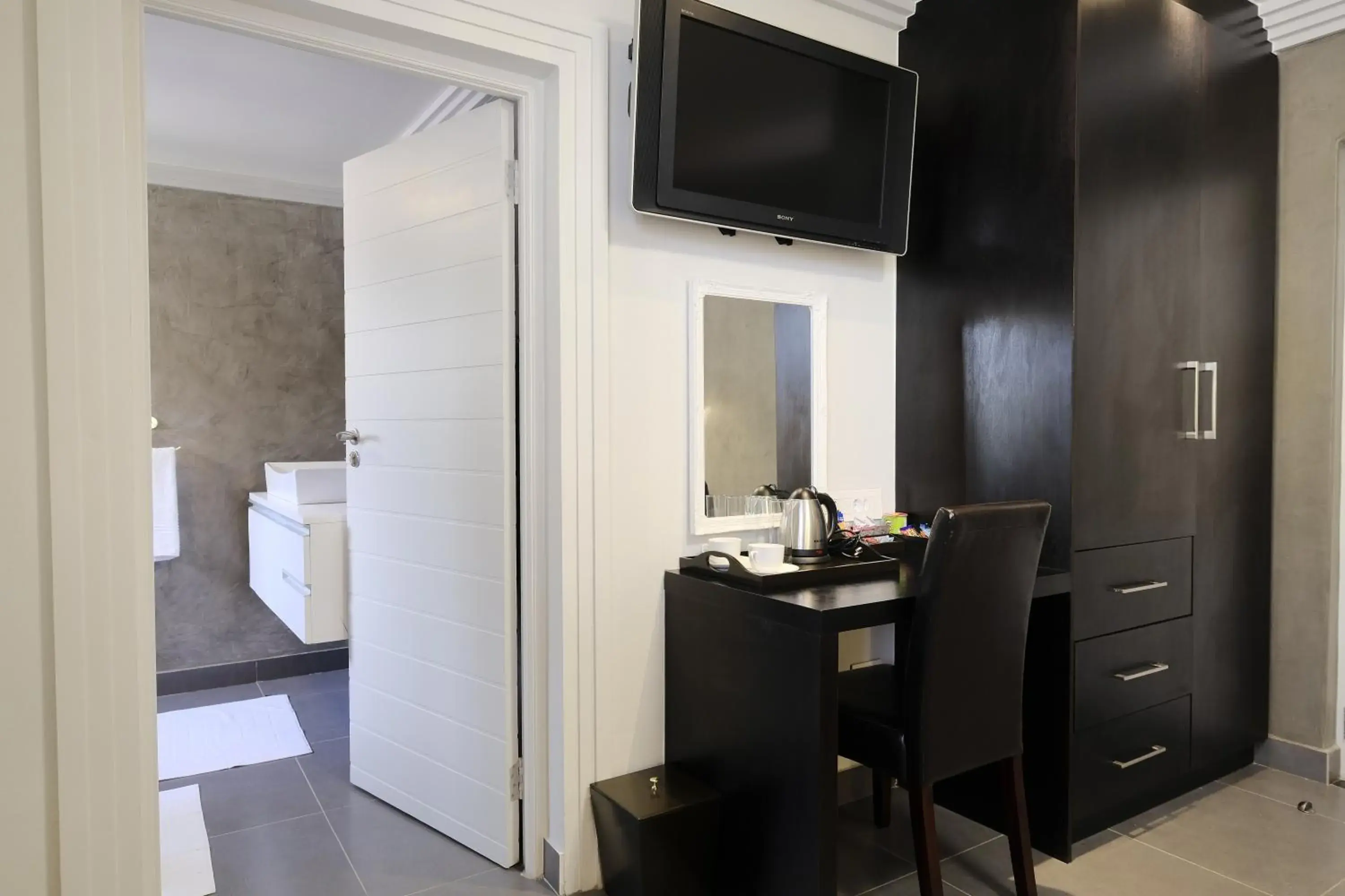 Standard Hotel Room 2 in Villa Moyal Standard Hotel Room 2 in Villa Moyal