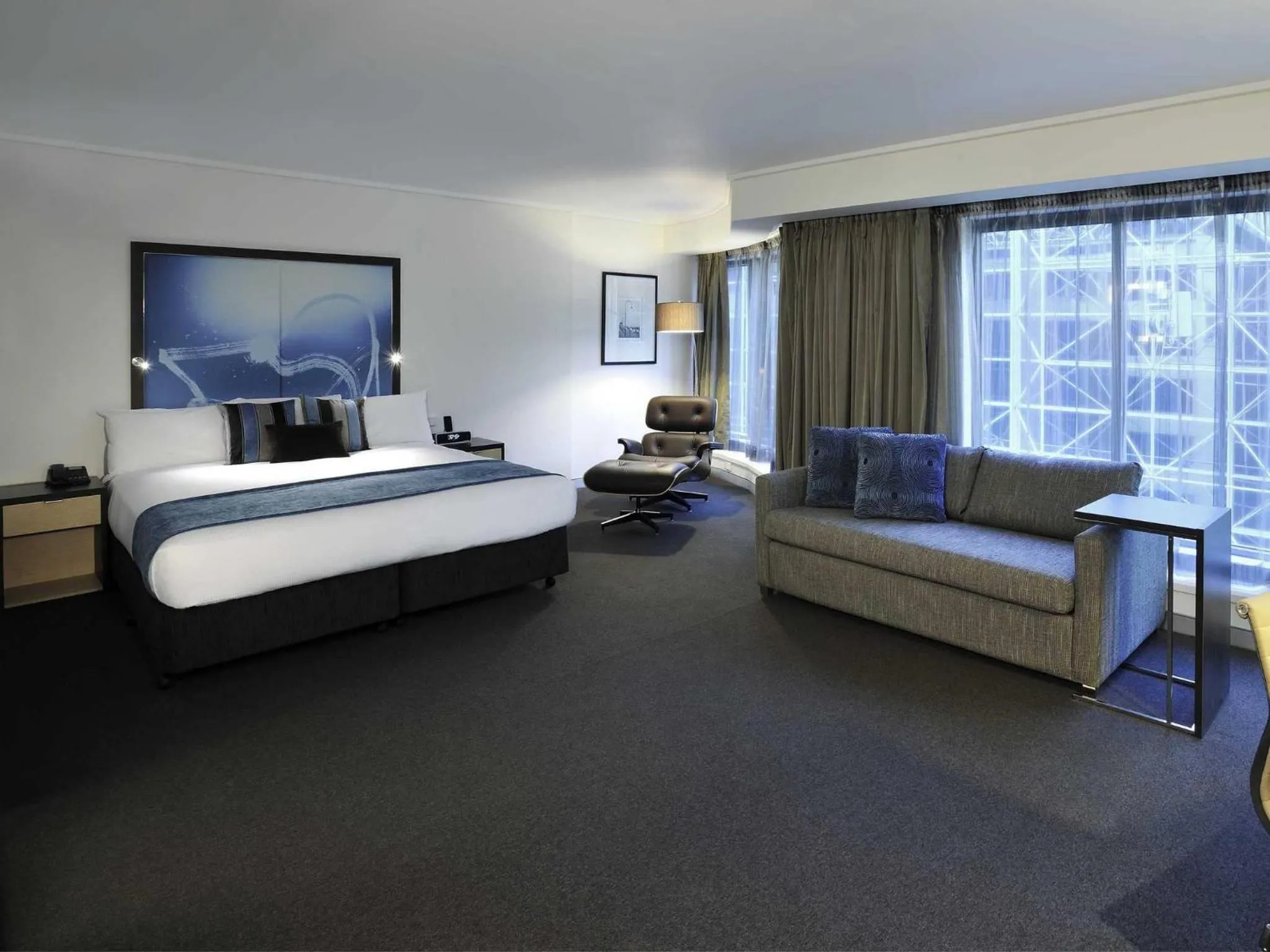 Bedroom, Bed in Novotel Melbourne On Collins