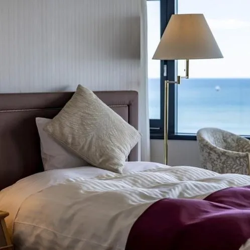 Bed in Onahama Ocean Hotel & Golf Club