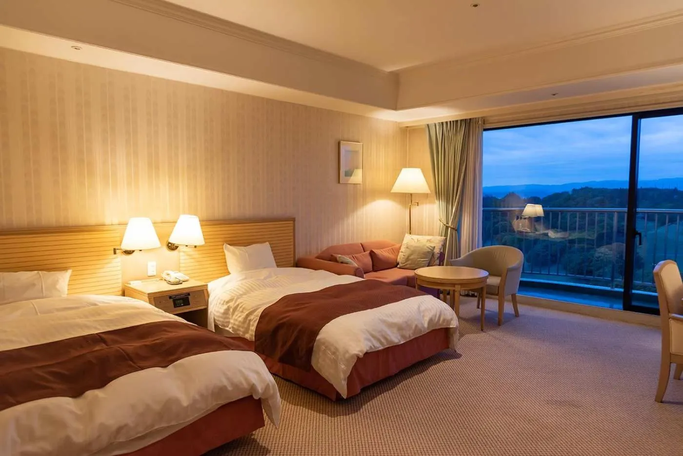 Bed in Onahama Ocean Hotel & Golf Club