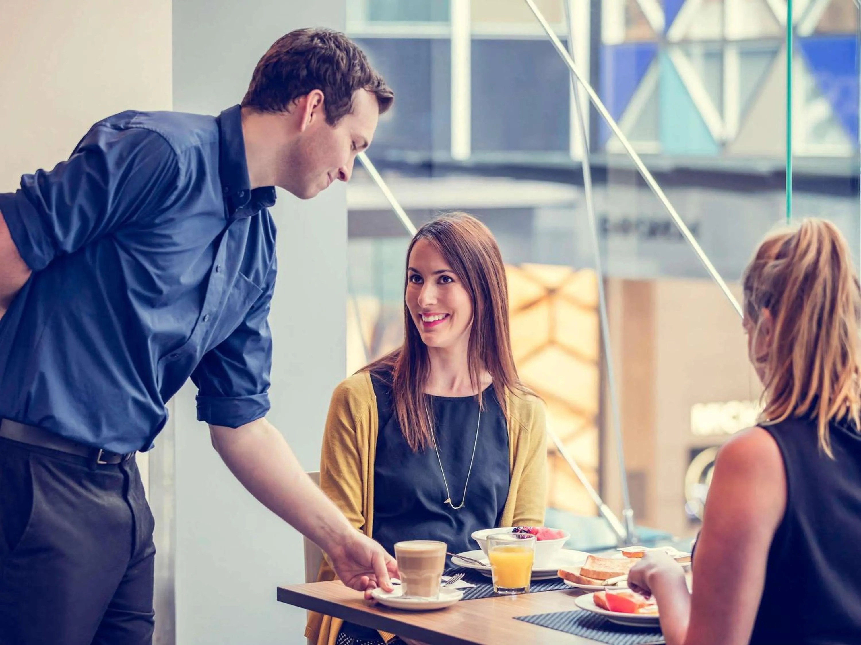 Restaurant/places to eat in Mercure Welcome Melbourne