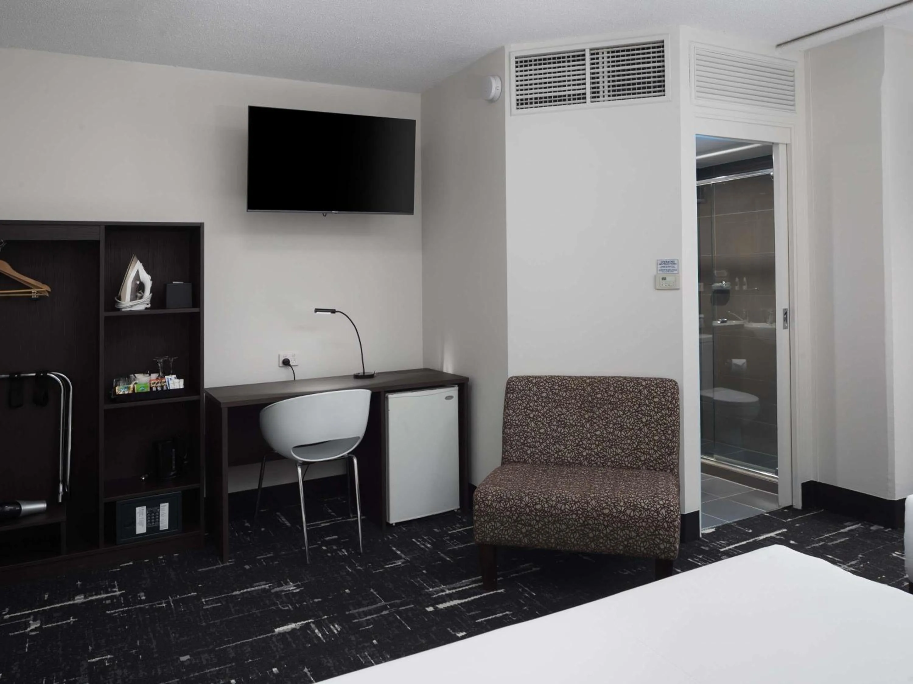 Bedroom, Bed in Mercure Welcome Melbourne