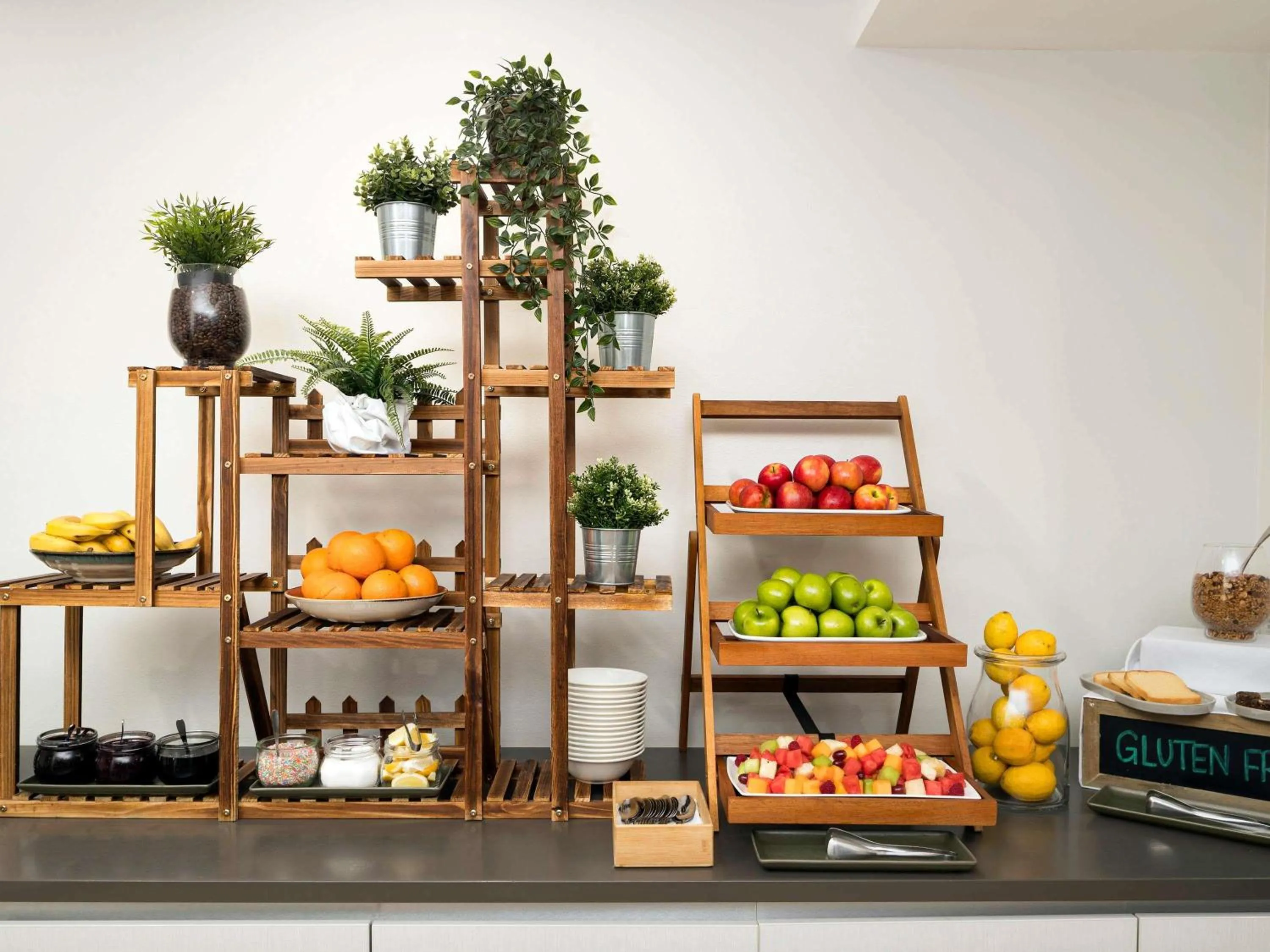 Restaurant/places to eat in Mercure Welcome Melbourne