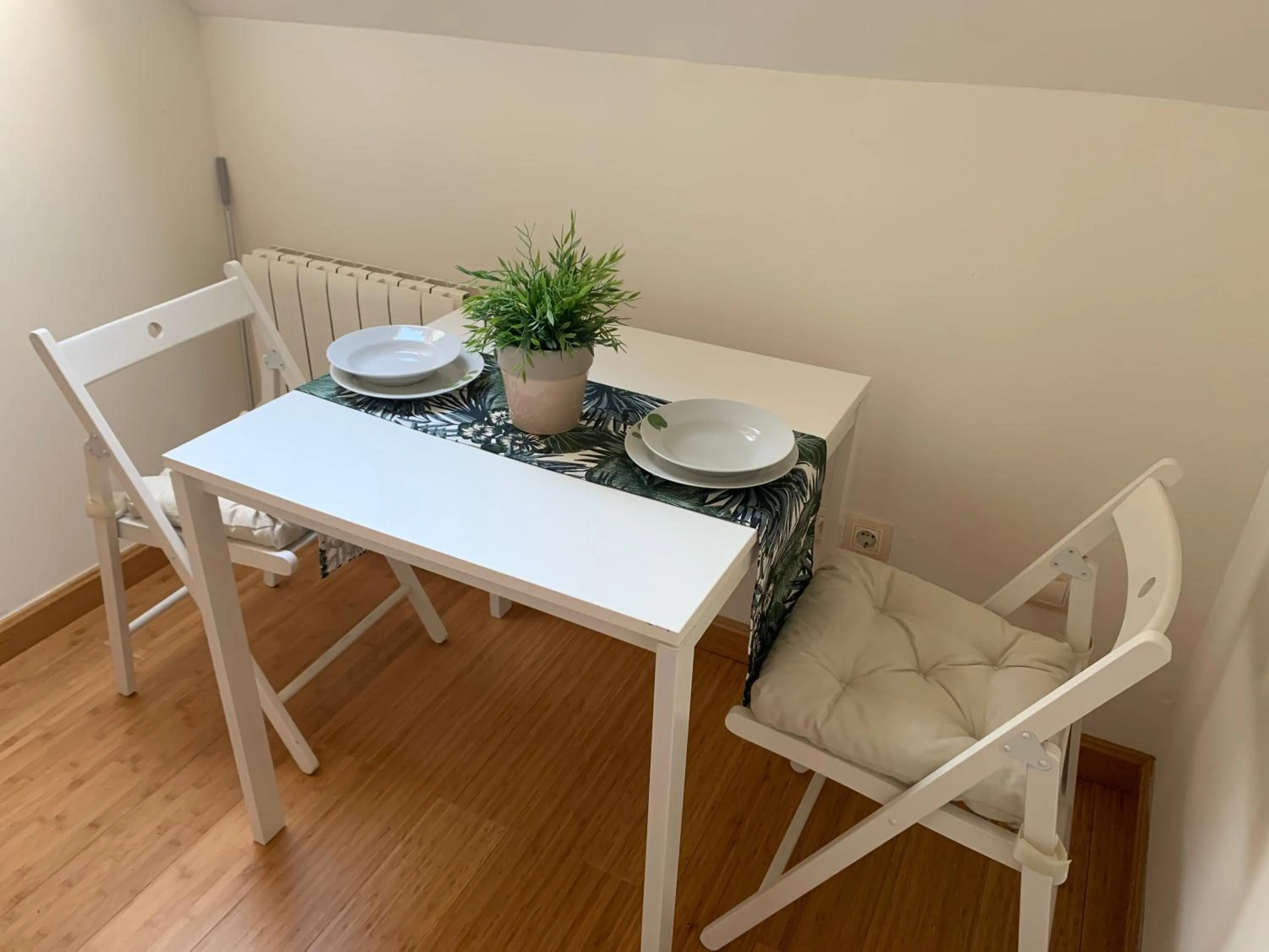 Dining area in Aticos La Aliseda by Valdesierra