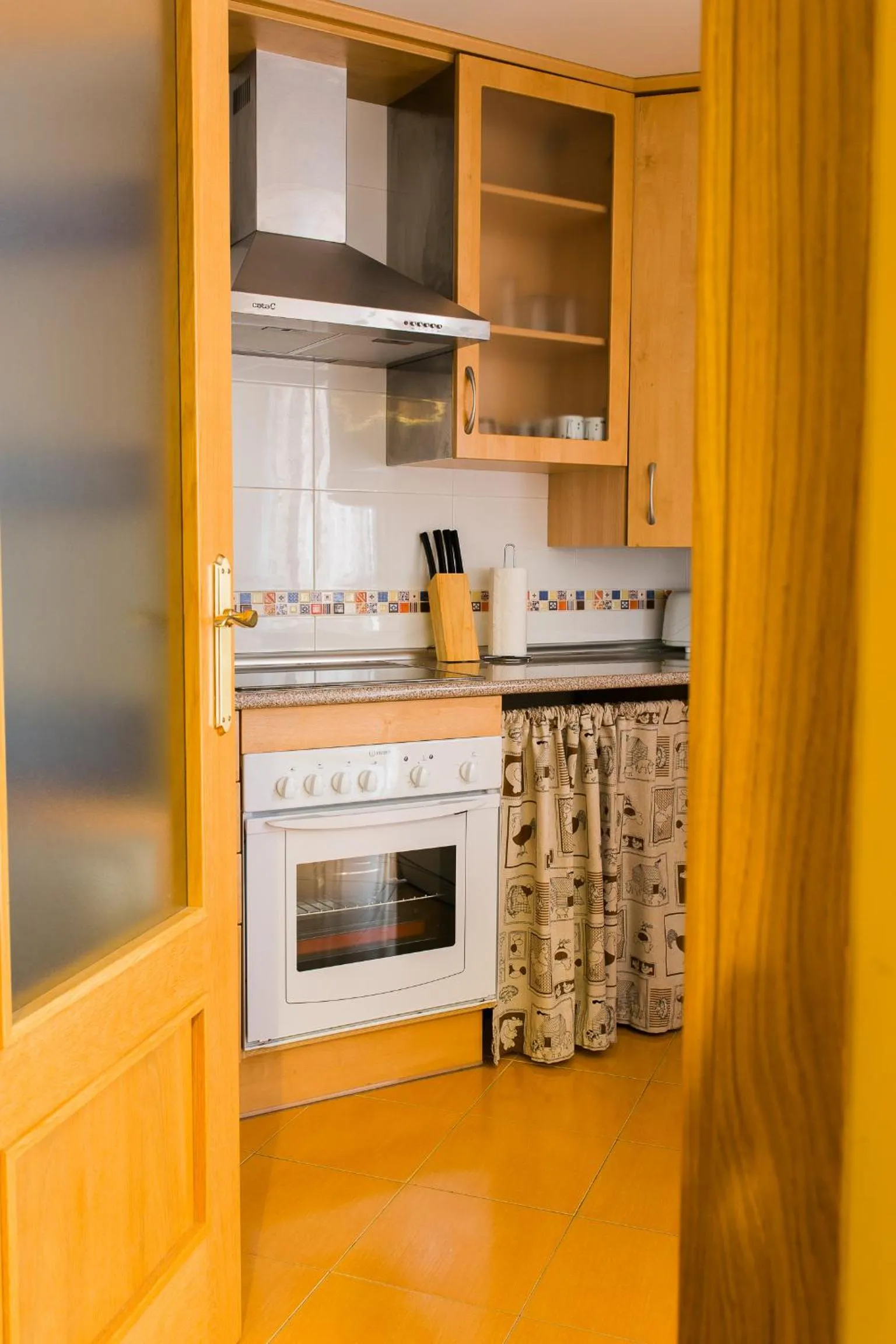 Kitchen or kitchenette in Aticos La Aliseda by Valdesierra